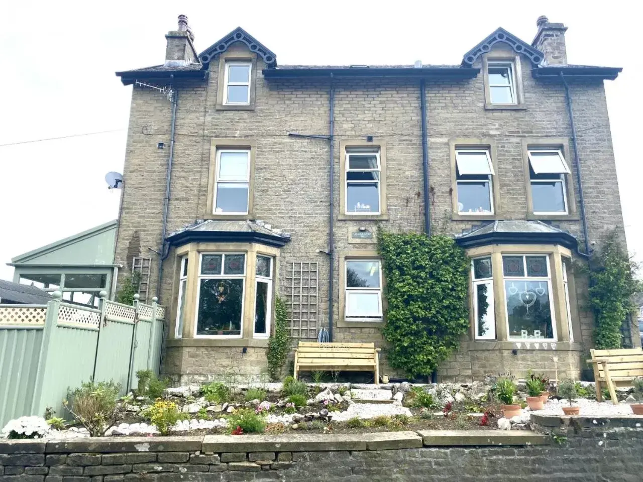 Facade/entrance, Property Building in Craiglands Bed and Breakfast, Grassington