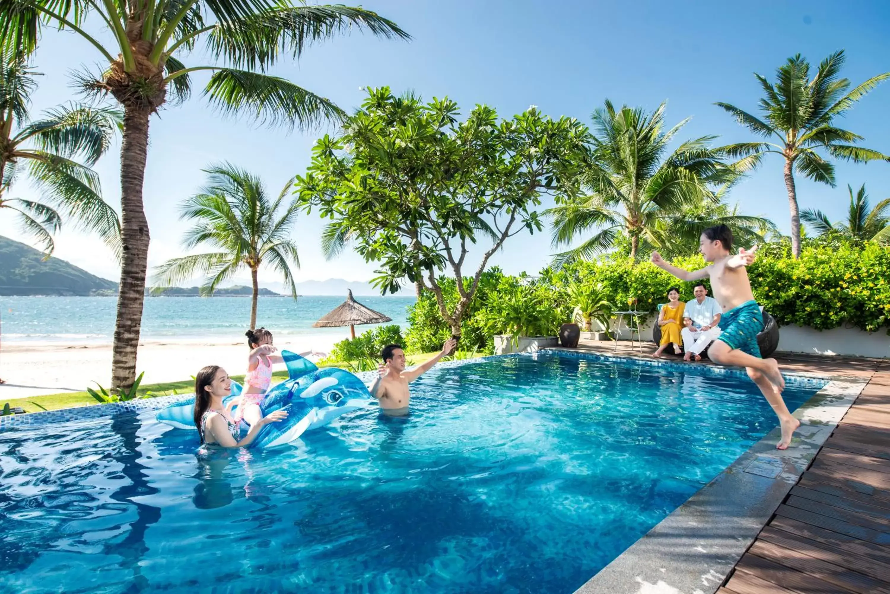 Pool view, Swimming Pool in Vinpearl Resort Nha Trang