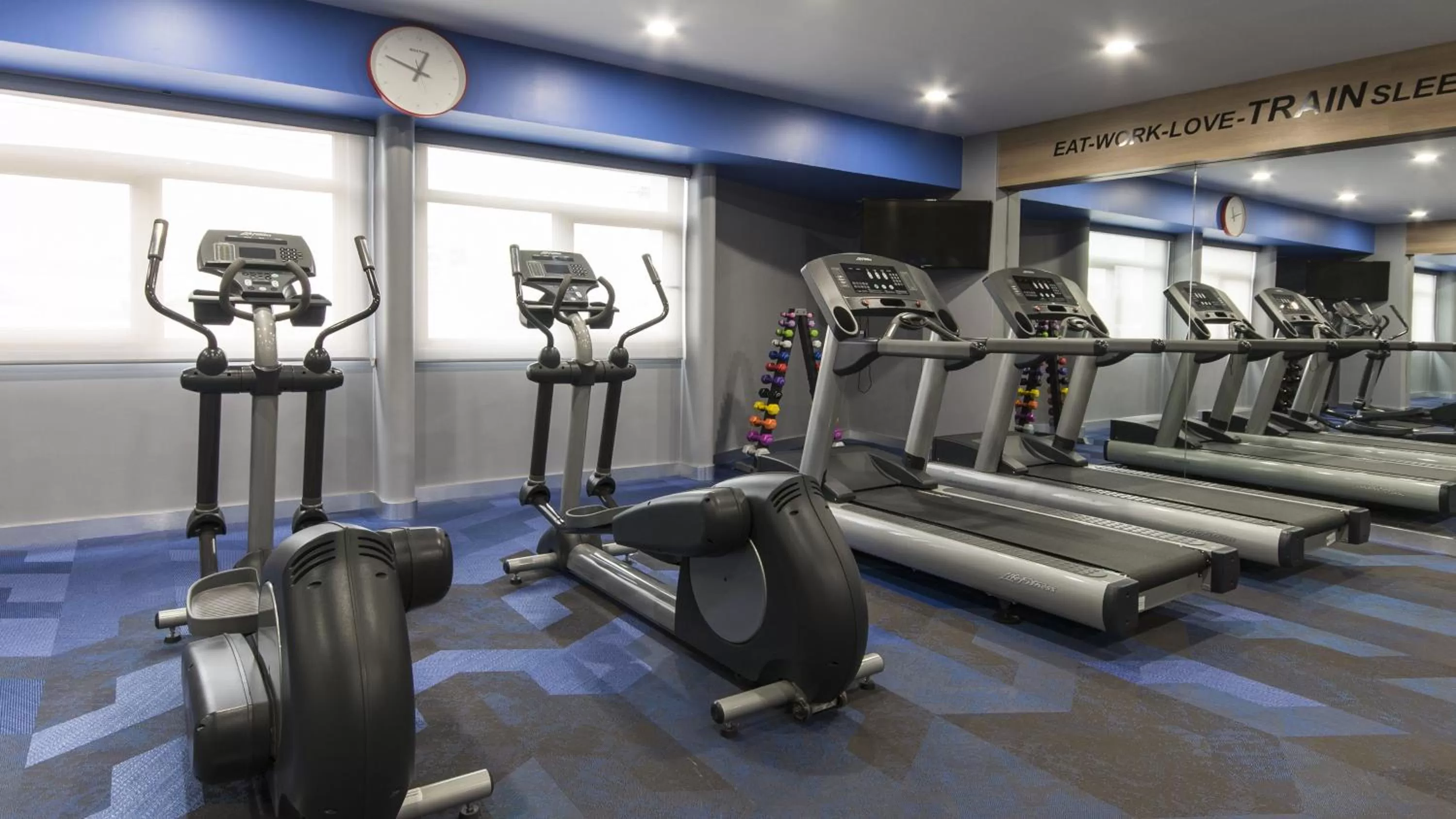 Spa and wellness centre/facilities in Holiday Inn Express Mexico- Toreo by IHG