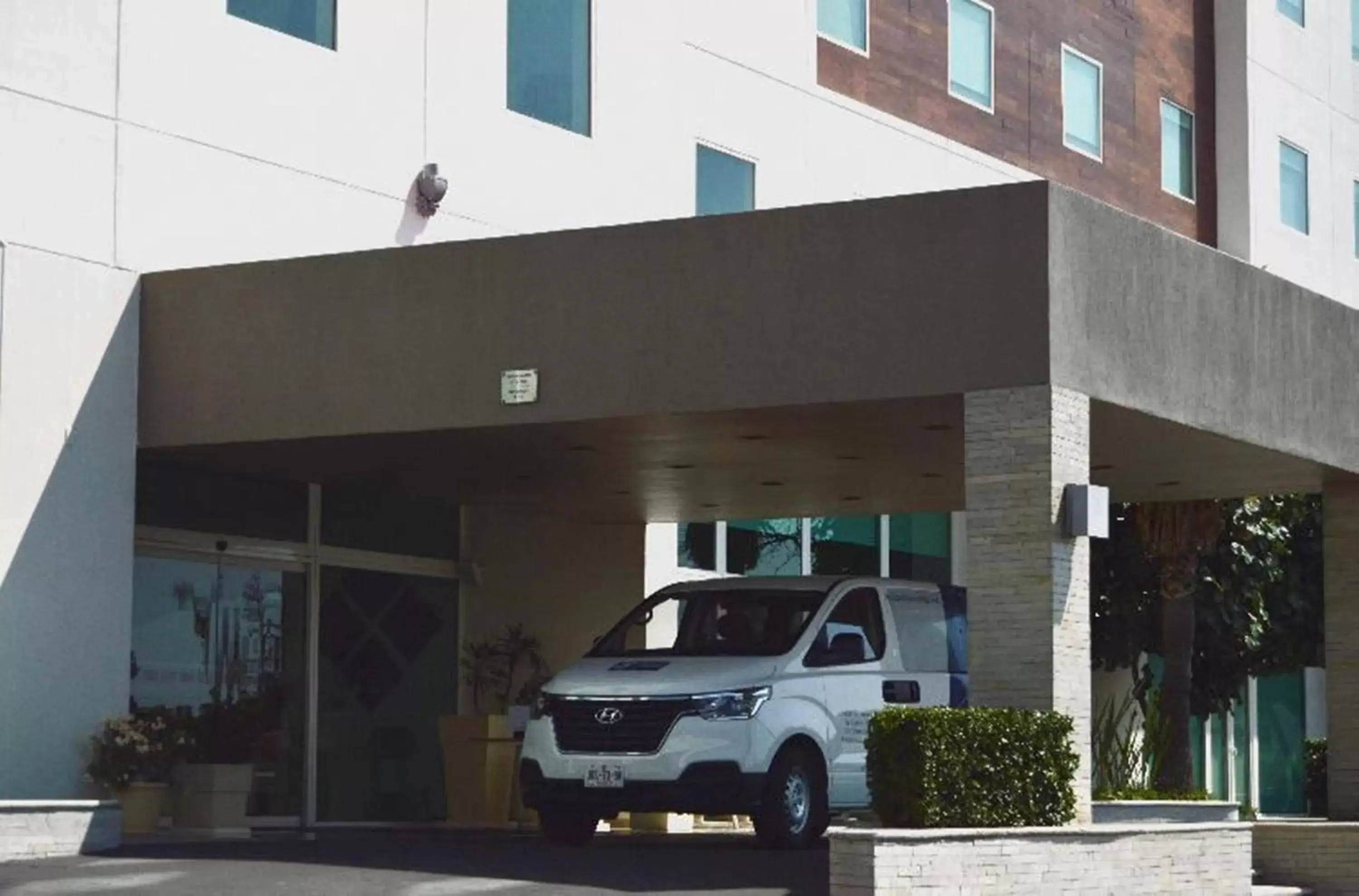 Facade/entrance, Property Building in Holiday Inn Express Guadalajara Iteso, an IHG Hotel