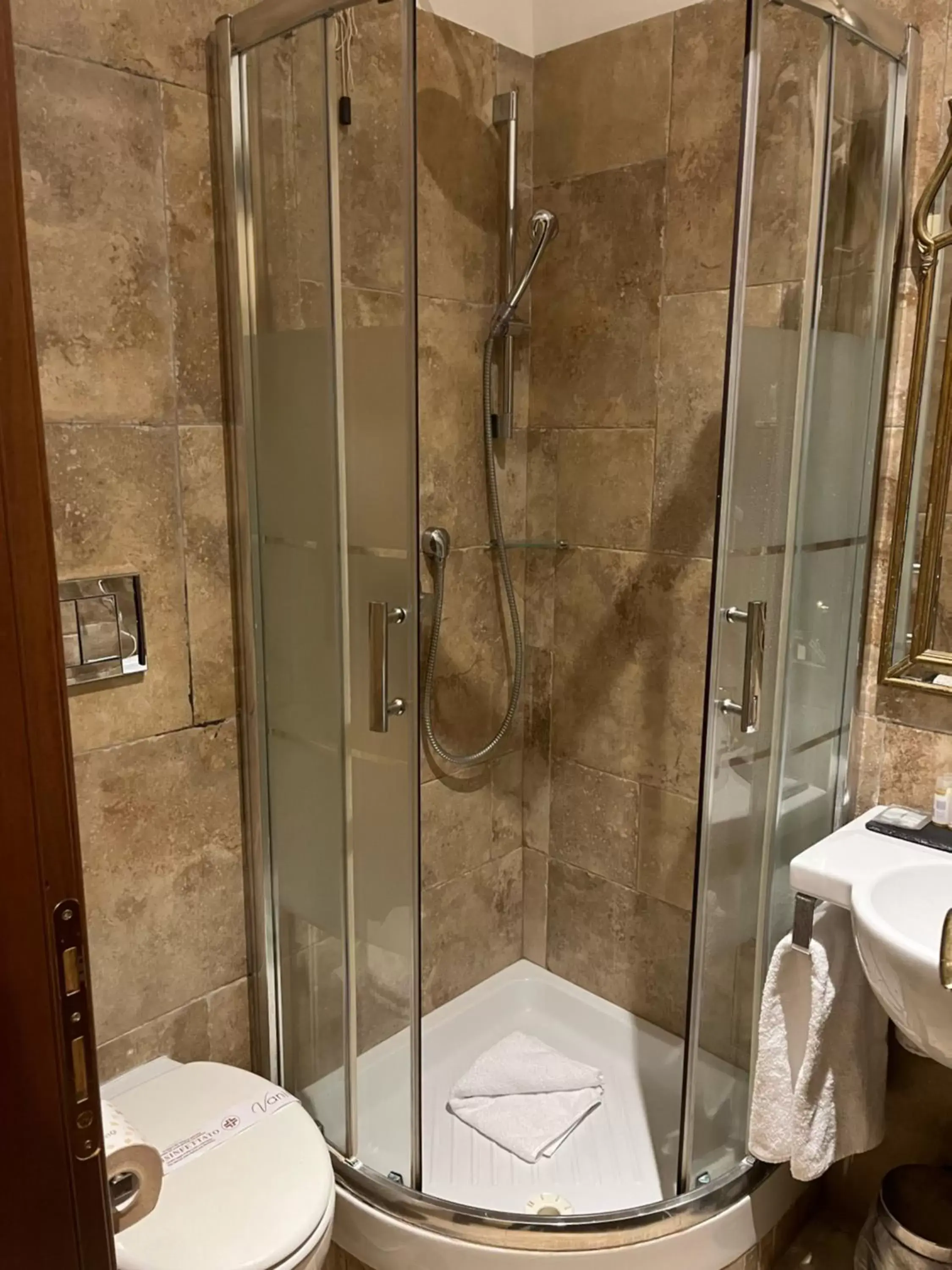 Bathroom in Hotel Le Clarisse al Pantheon