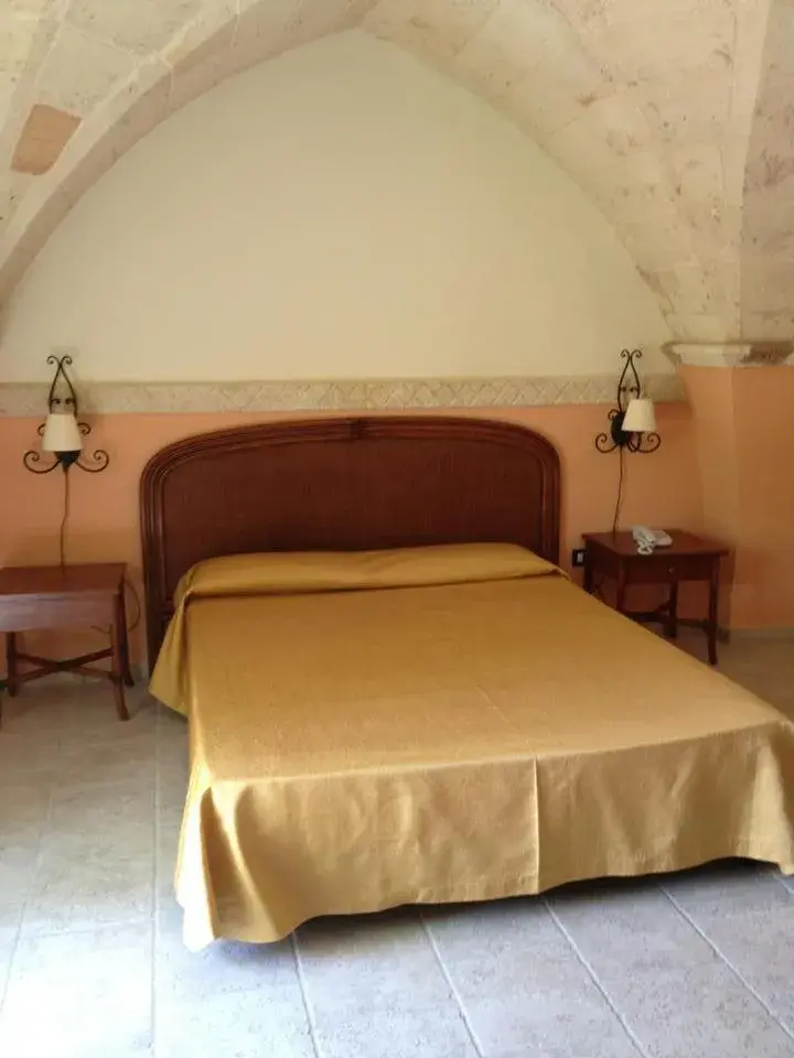 Shower, Bed in Relais Reggia Domizia