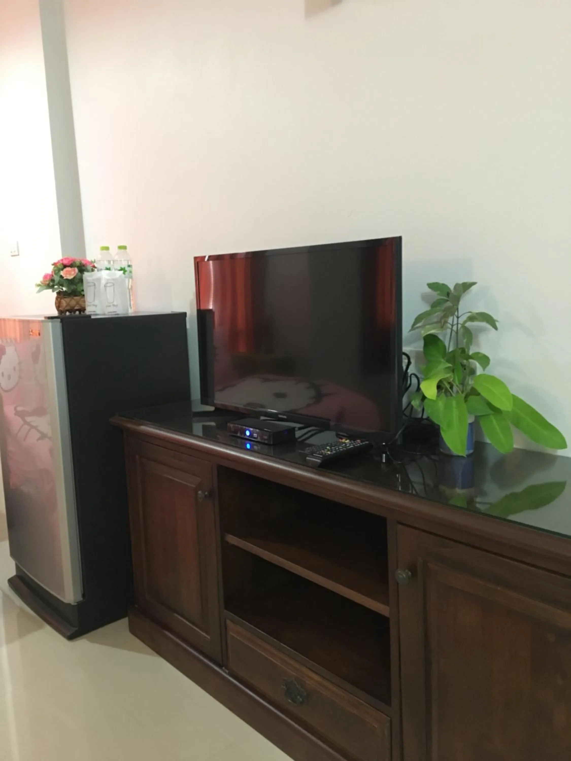 TV and multimedia in J.Holiday Inn Krabi