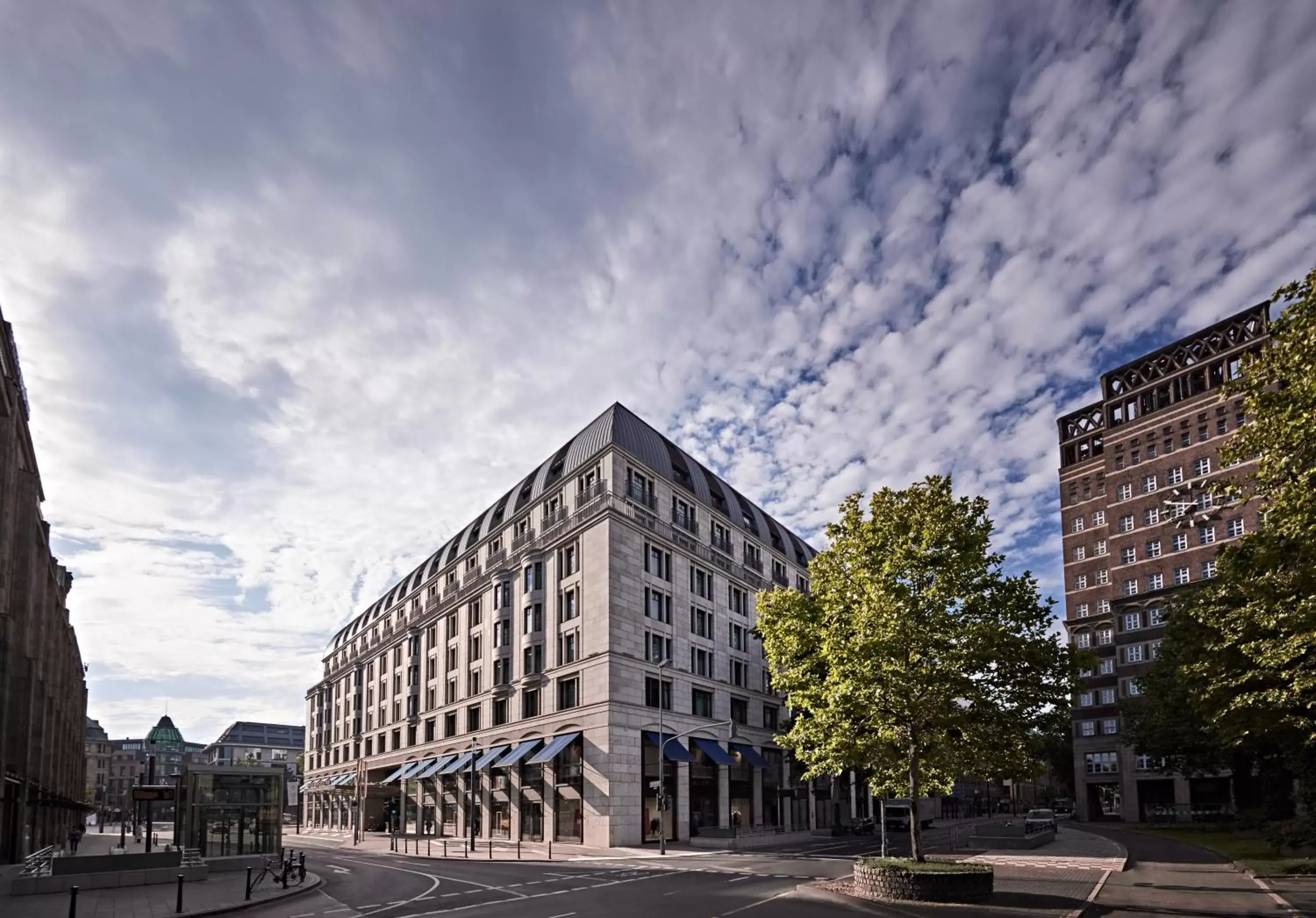 Property Building in Breidenbacher Hof