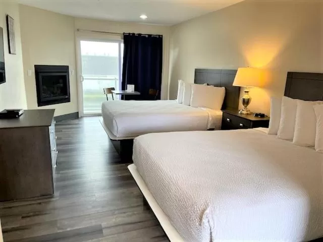 Bed in Inn at the Shore