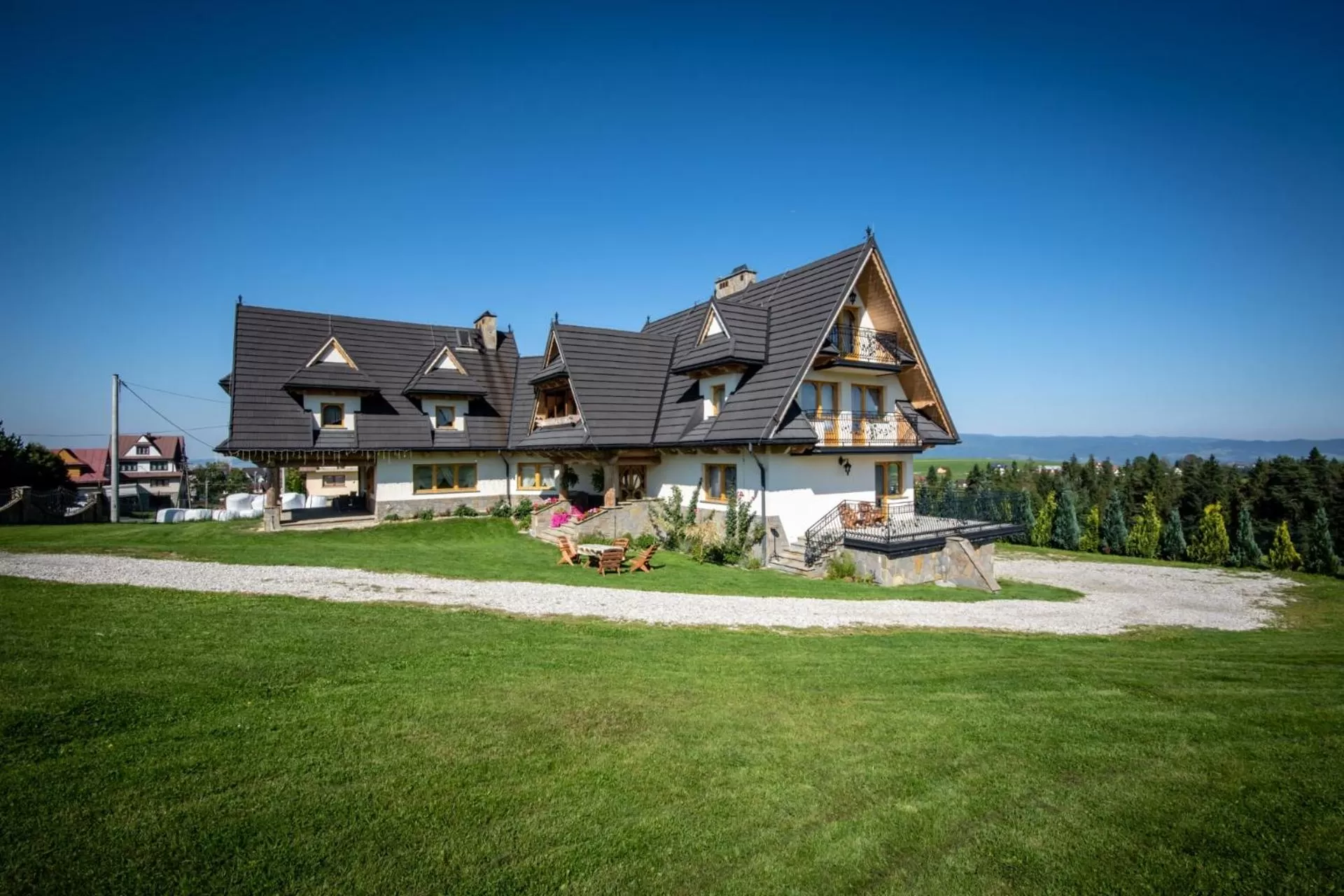 Facade/entrance in Podhalanski Dworek z Jacuzzi