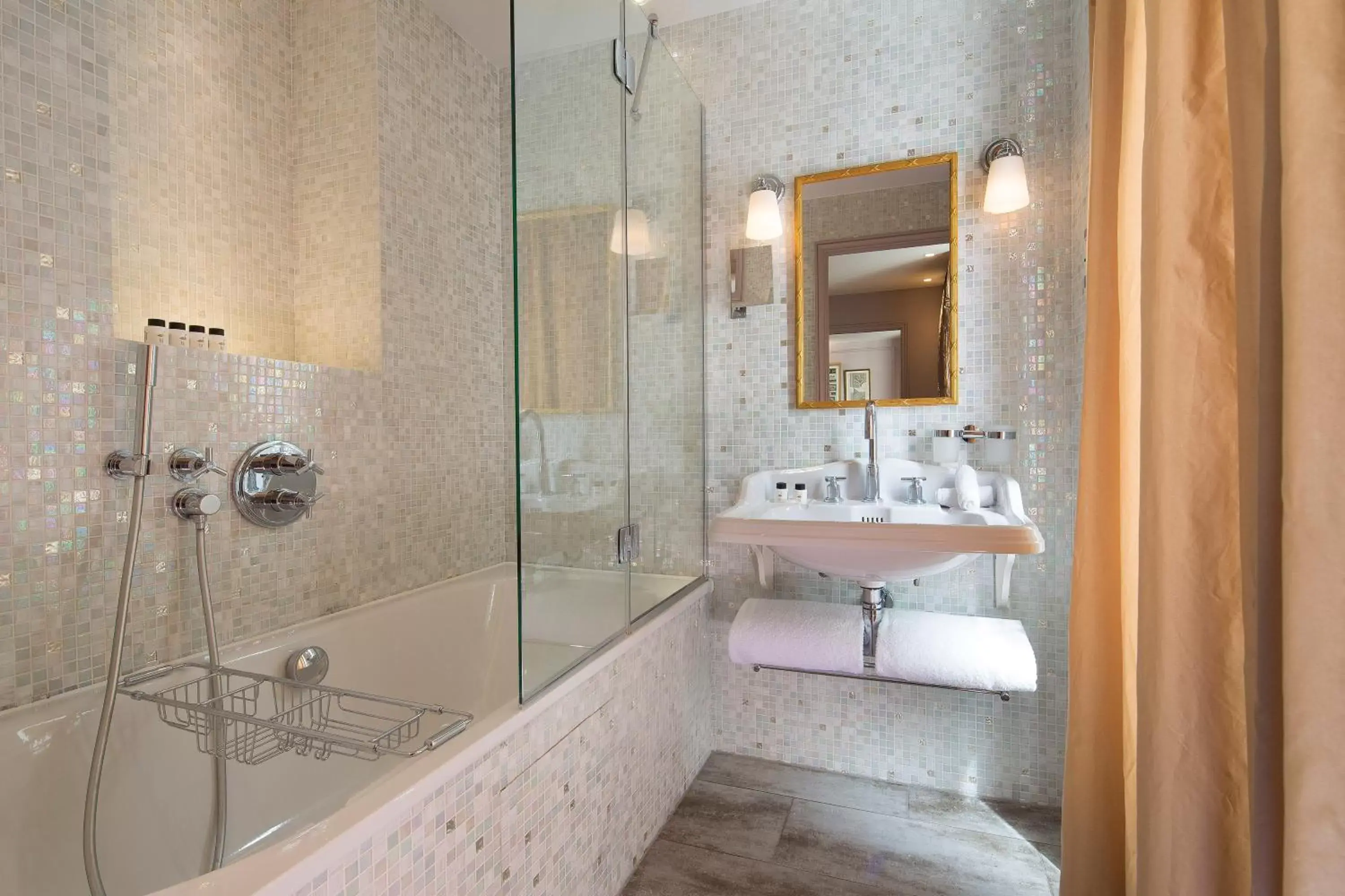Bathroom in Hotel & Spa La Belle Juliette
