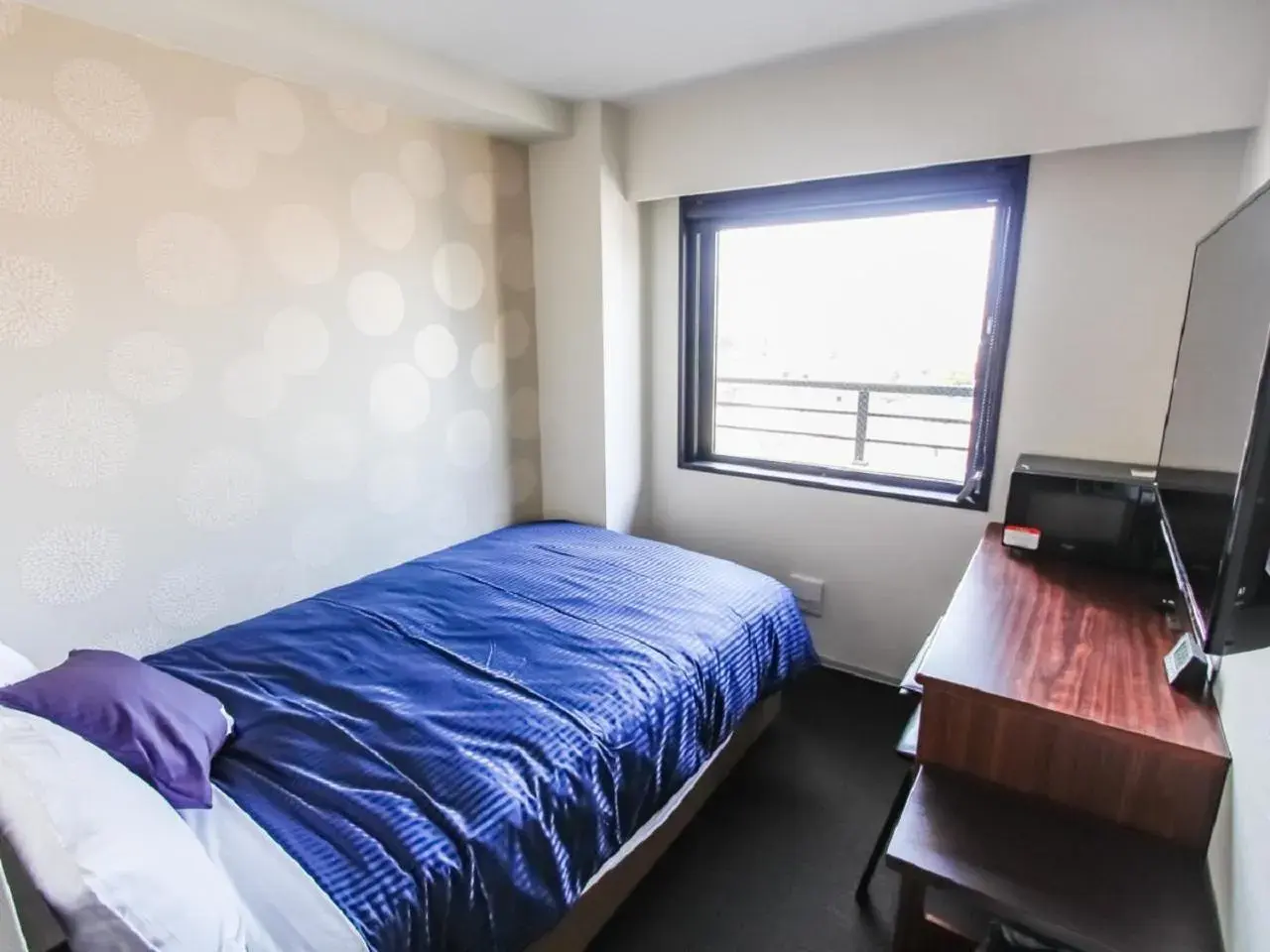 TV and multimedia, Bed in HOTEL LiVEMAX Kyoto Nijojo-kita