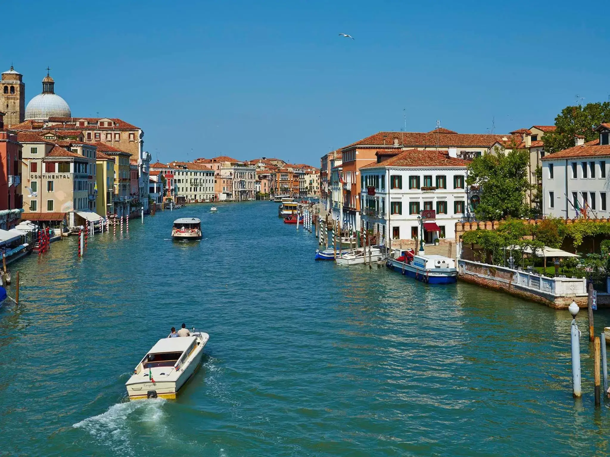Bird's eye view in Canal Grande Bird's eye view in Canal Grande