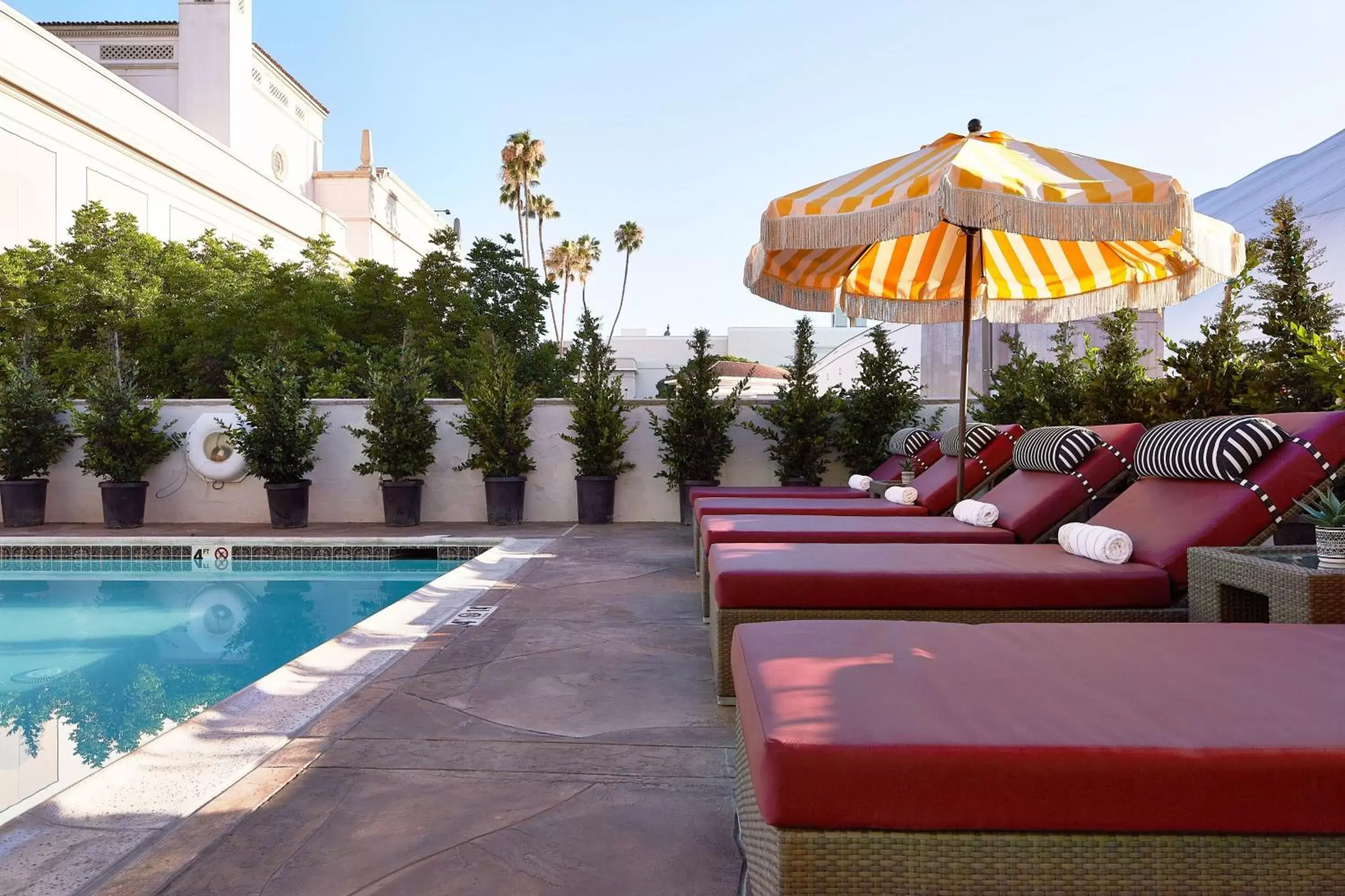 Swimming Pool in Hotel Dena, Pasadena Los Angeles, a Tribute Portfolio Hotel