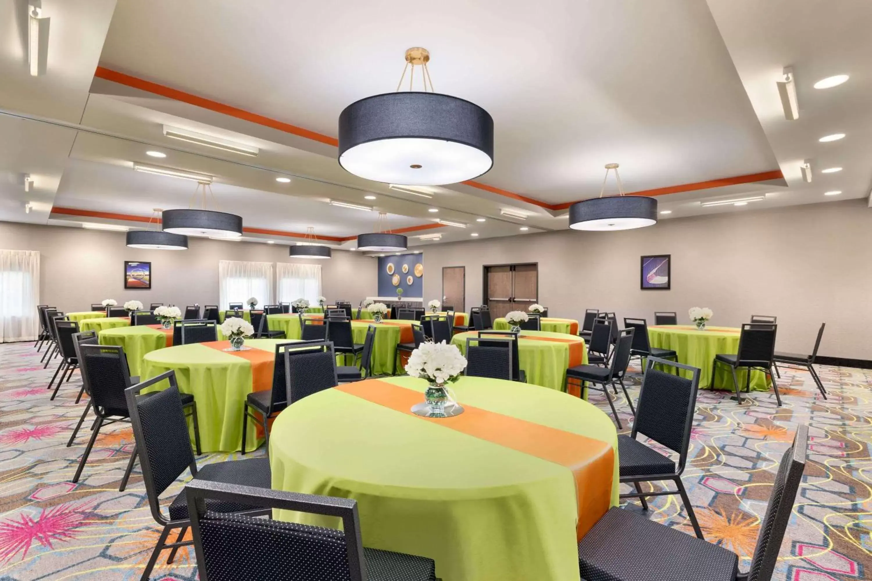 On site, Restaurant/Places to Eat in La Quinta Inn & Suites by Wyndham Braselton