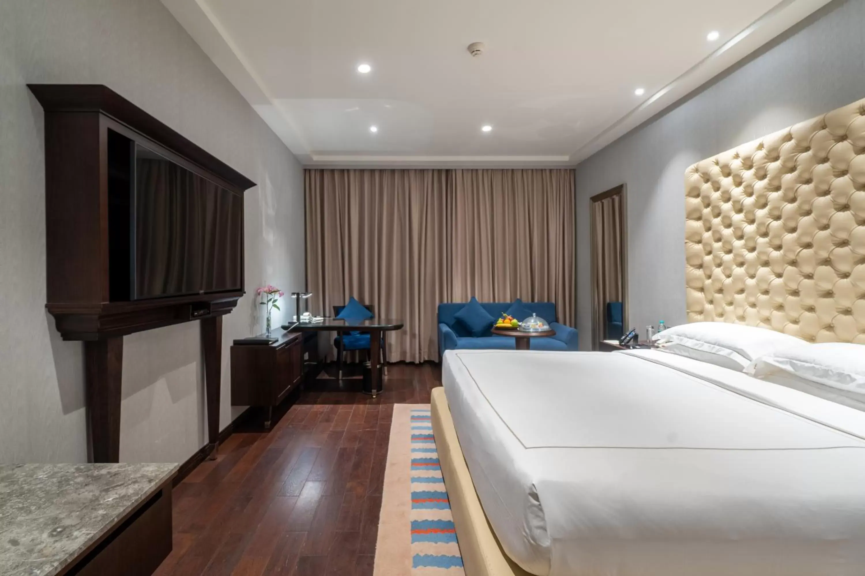 Bedroom, Bed in Taj Deccan Bedroom, Bed in Taj Deccan