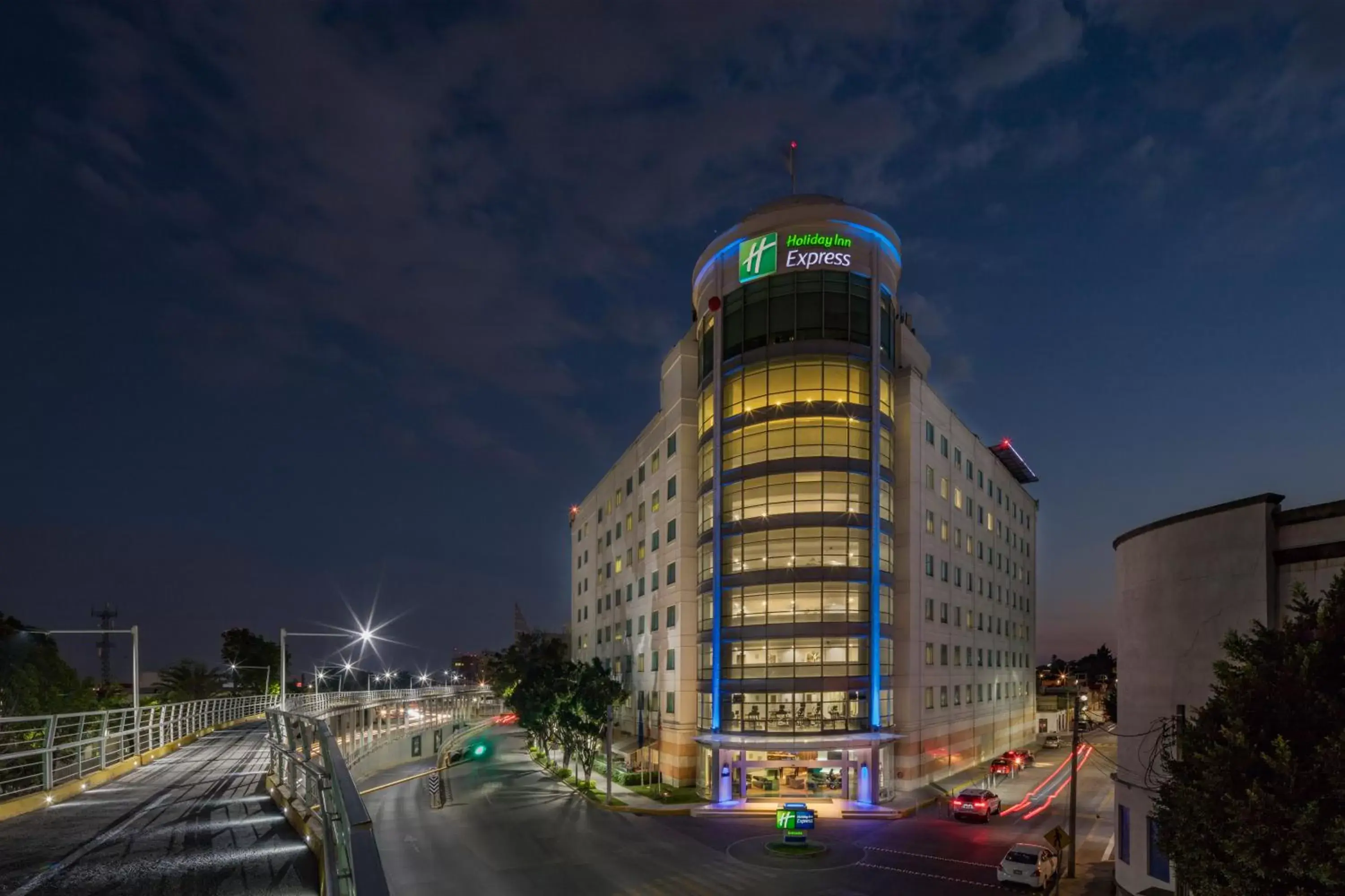 Property building in Holiday Inn Express Puebla, an IHG Hotel