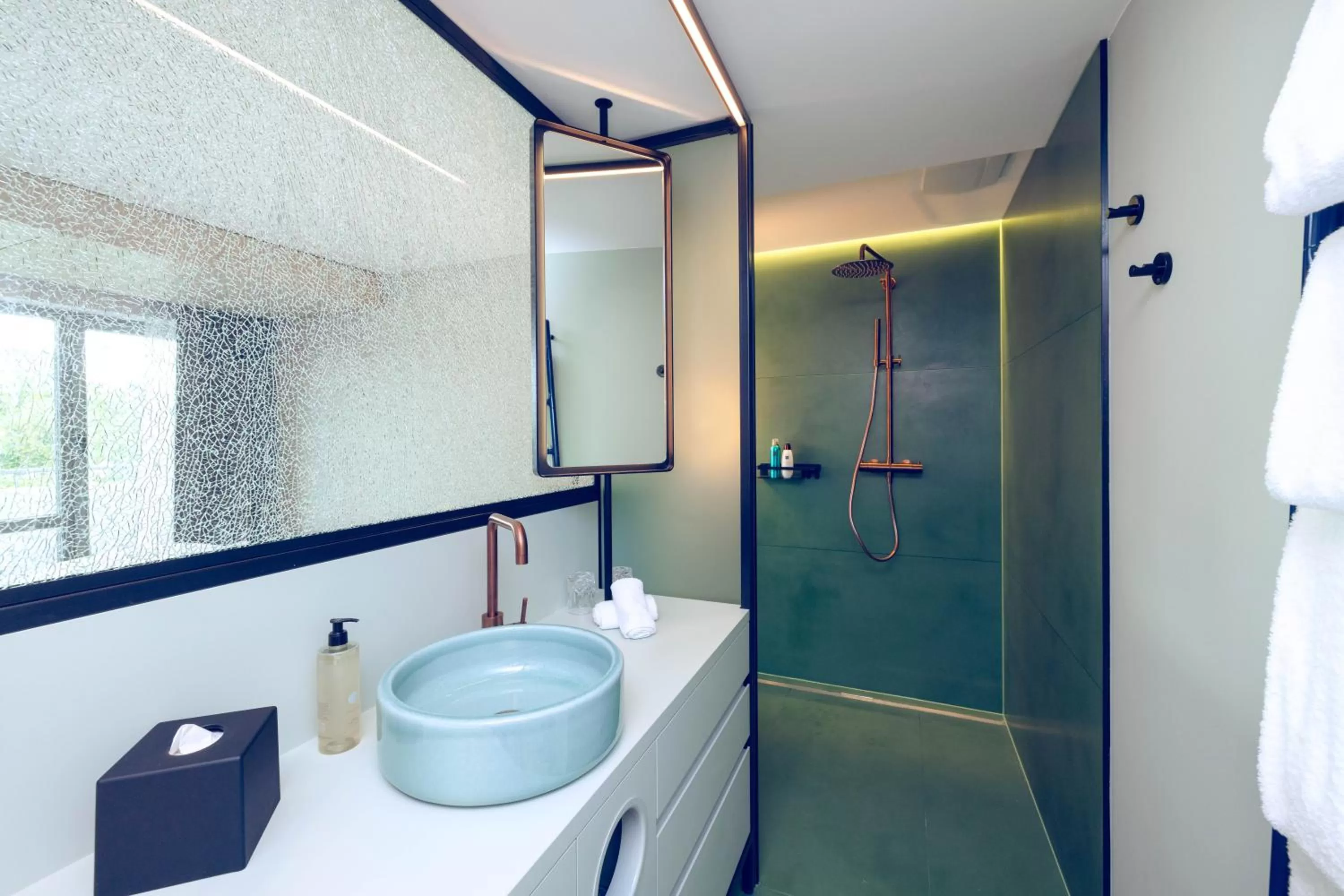 Bathroom in The Flamingo