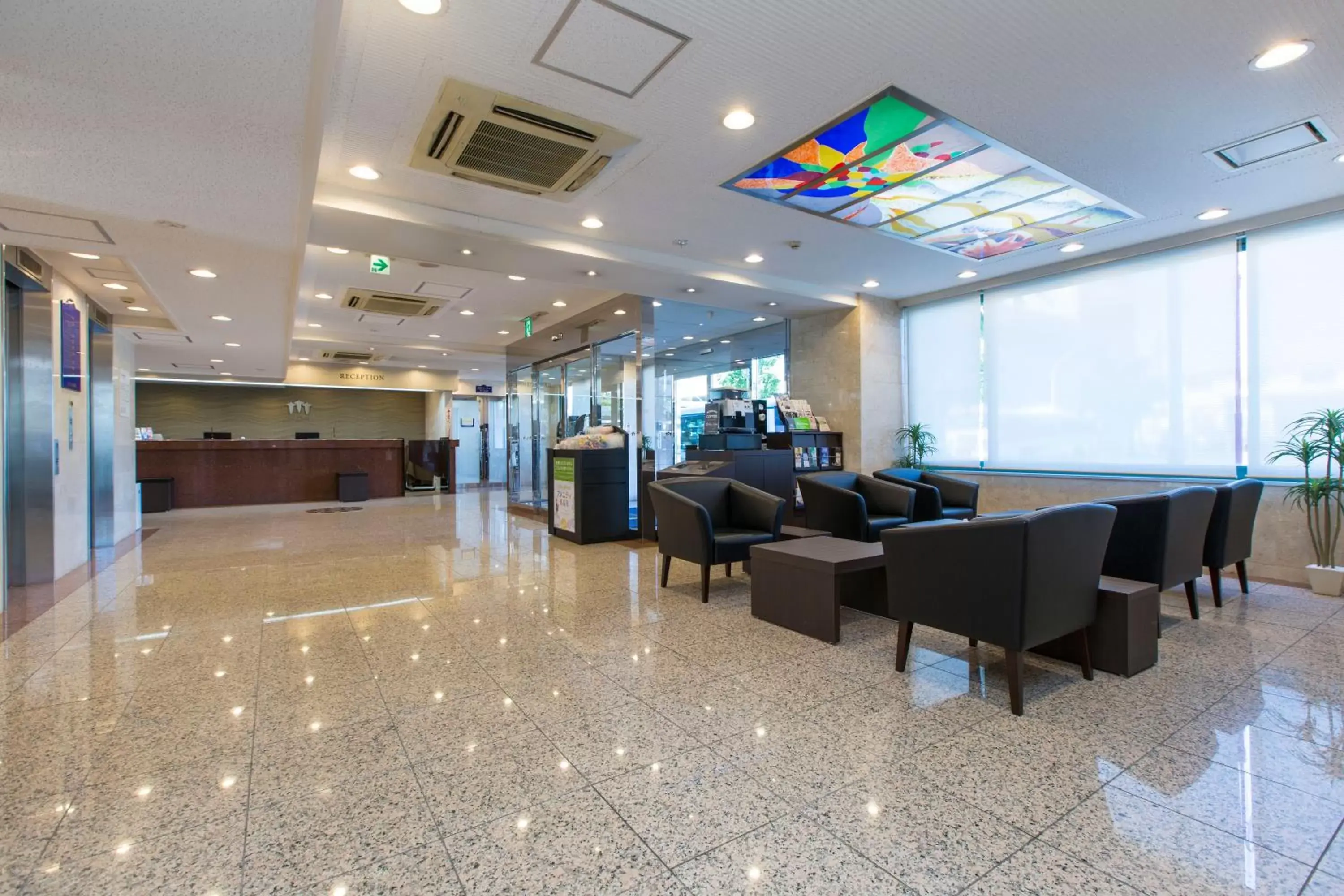 Lobby or reception in Sanco Inn Kuwana Ekimae