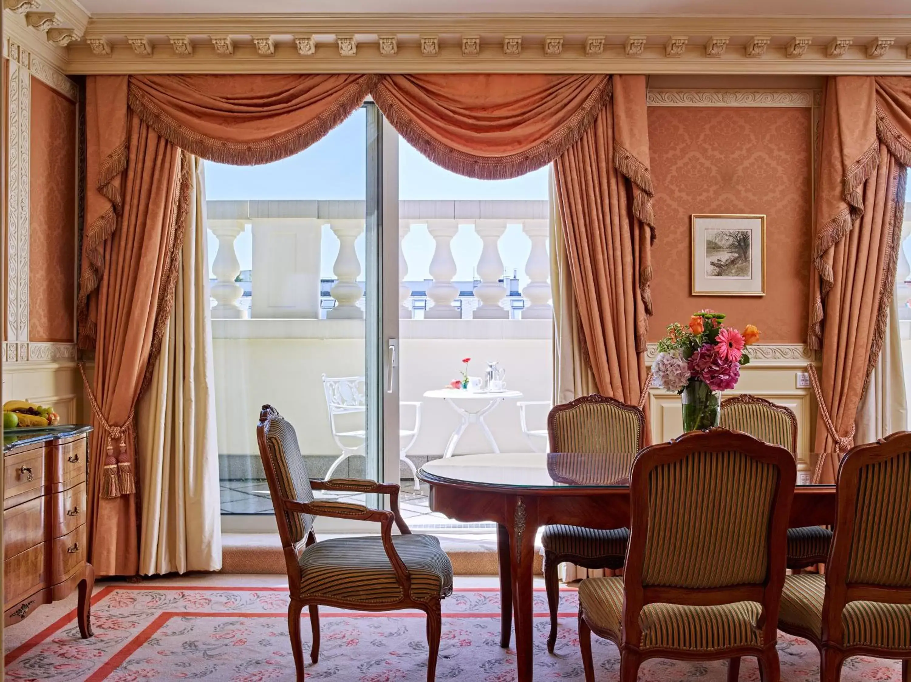 Bedroom, Seating Area in Grand Hotel Wien