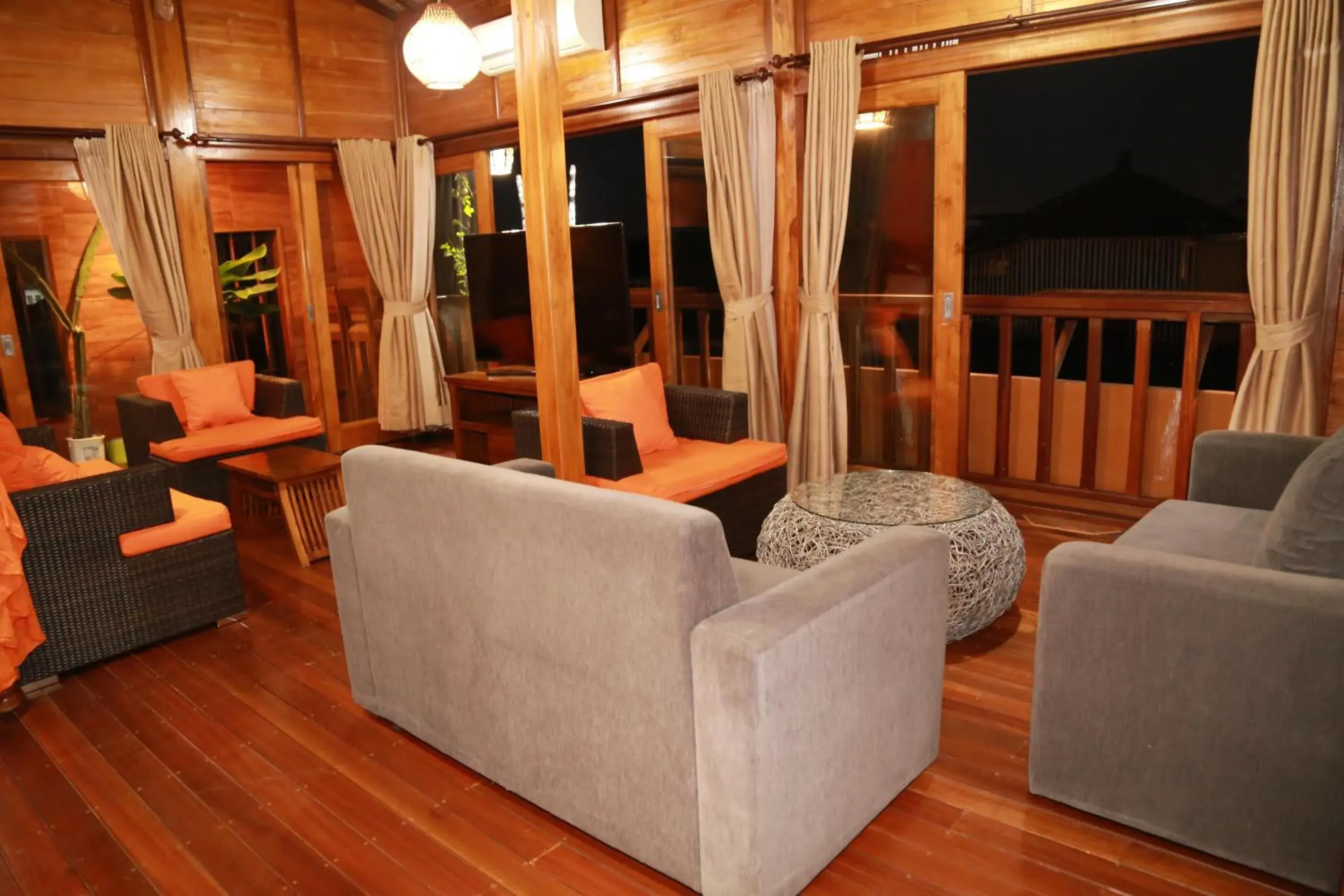 Living room in Seahouse Bali Indah Beach Inn