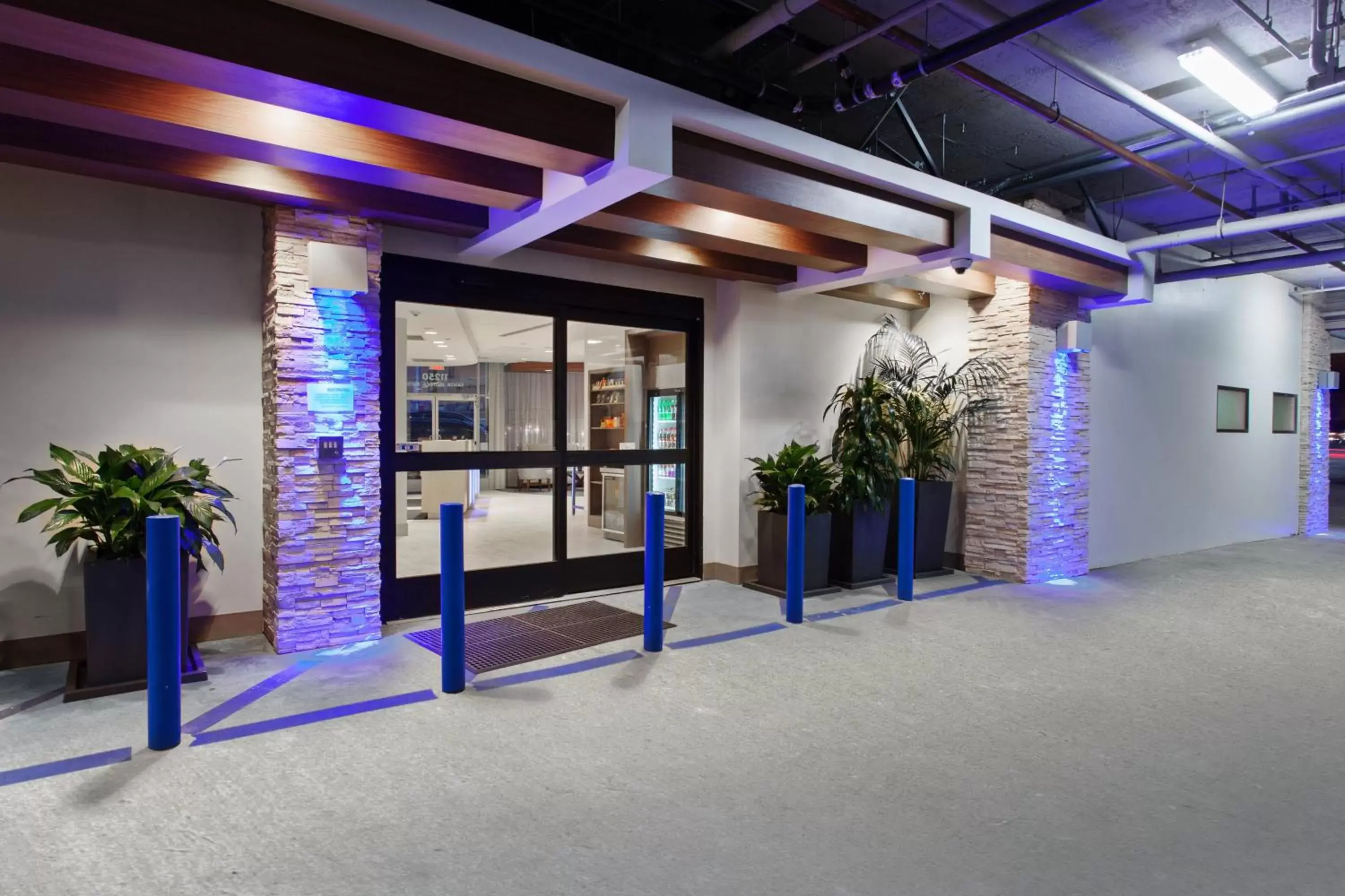 Property building in Holiday Inn Express West Los Angeles by IHG Property building in Holiday Inn Express West Los Angeles by IHG