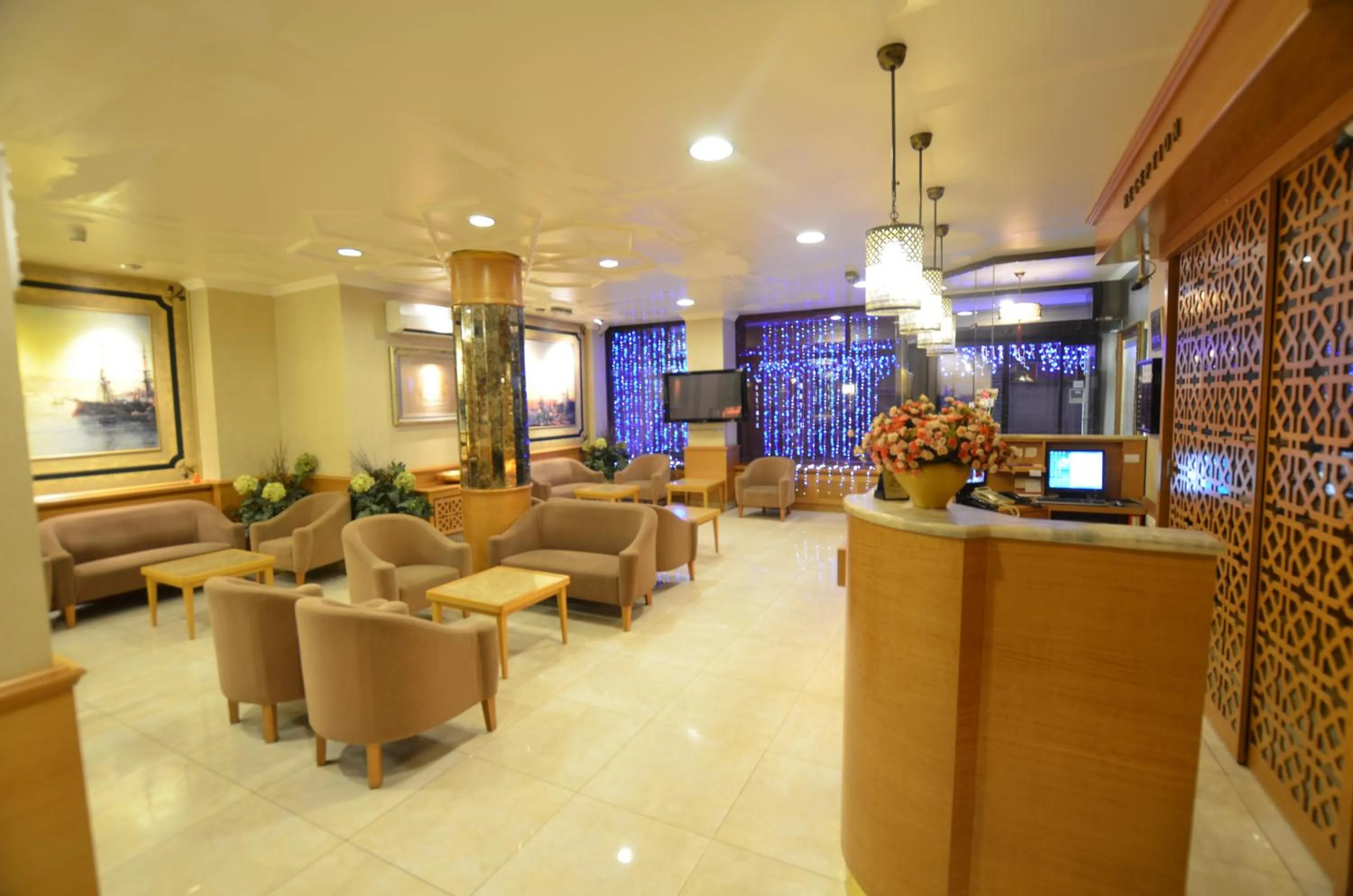 Lobby or reception in Hotel Inter Istanbul