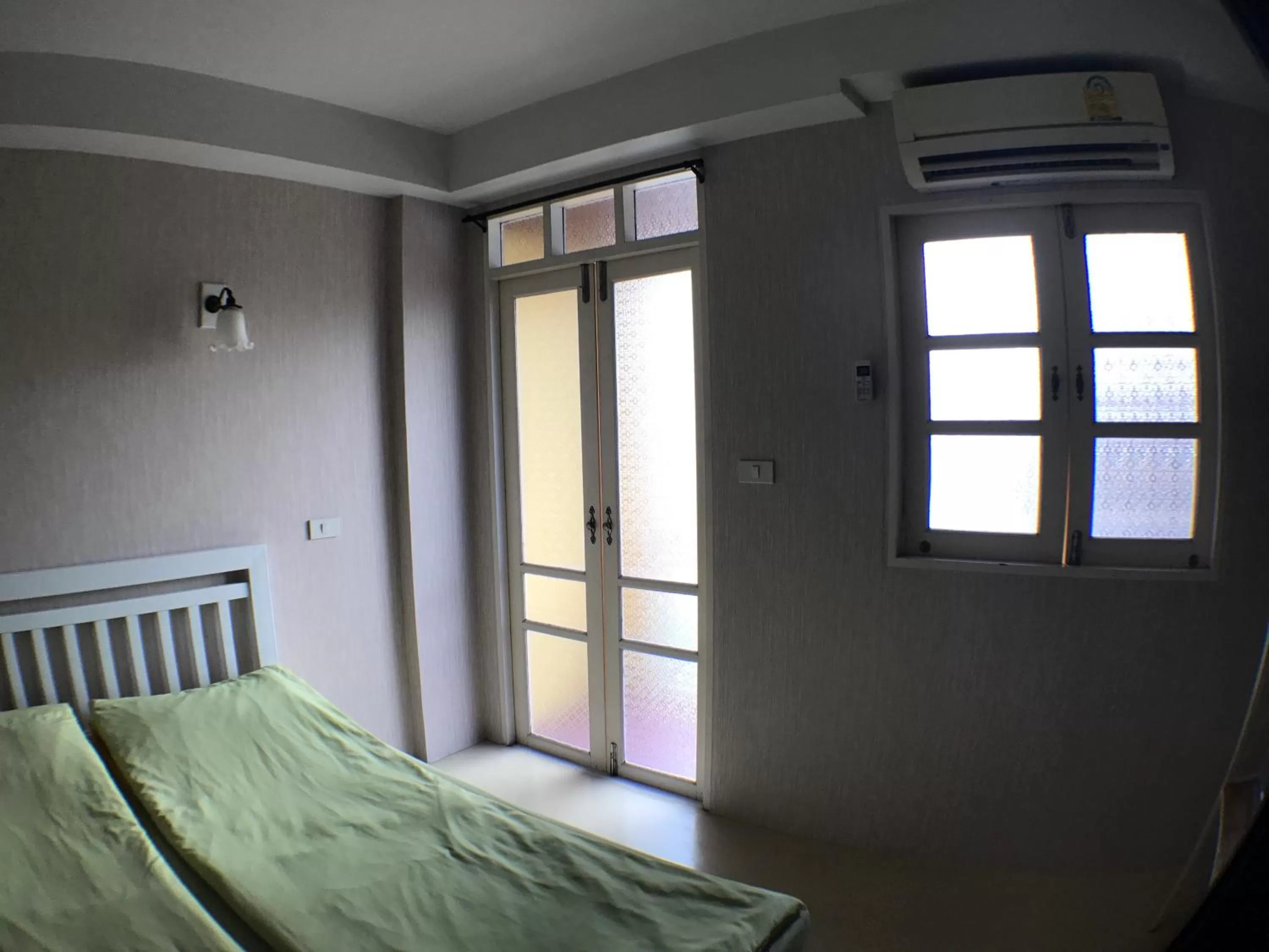 Bed in Roof View Place