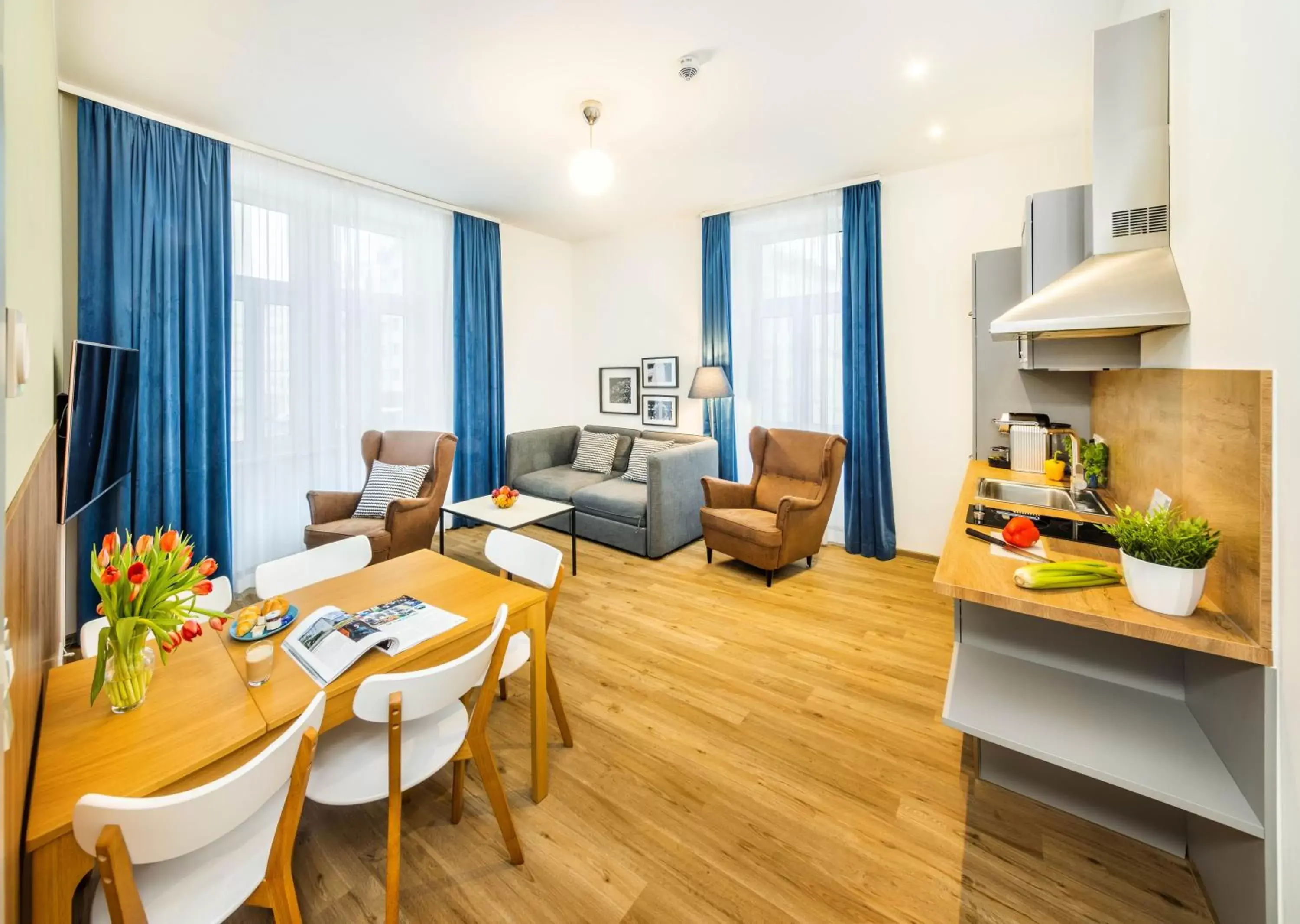 Living room in Jimmy's Apartments Emerald Living room in Jimmy's Apartments Emerald