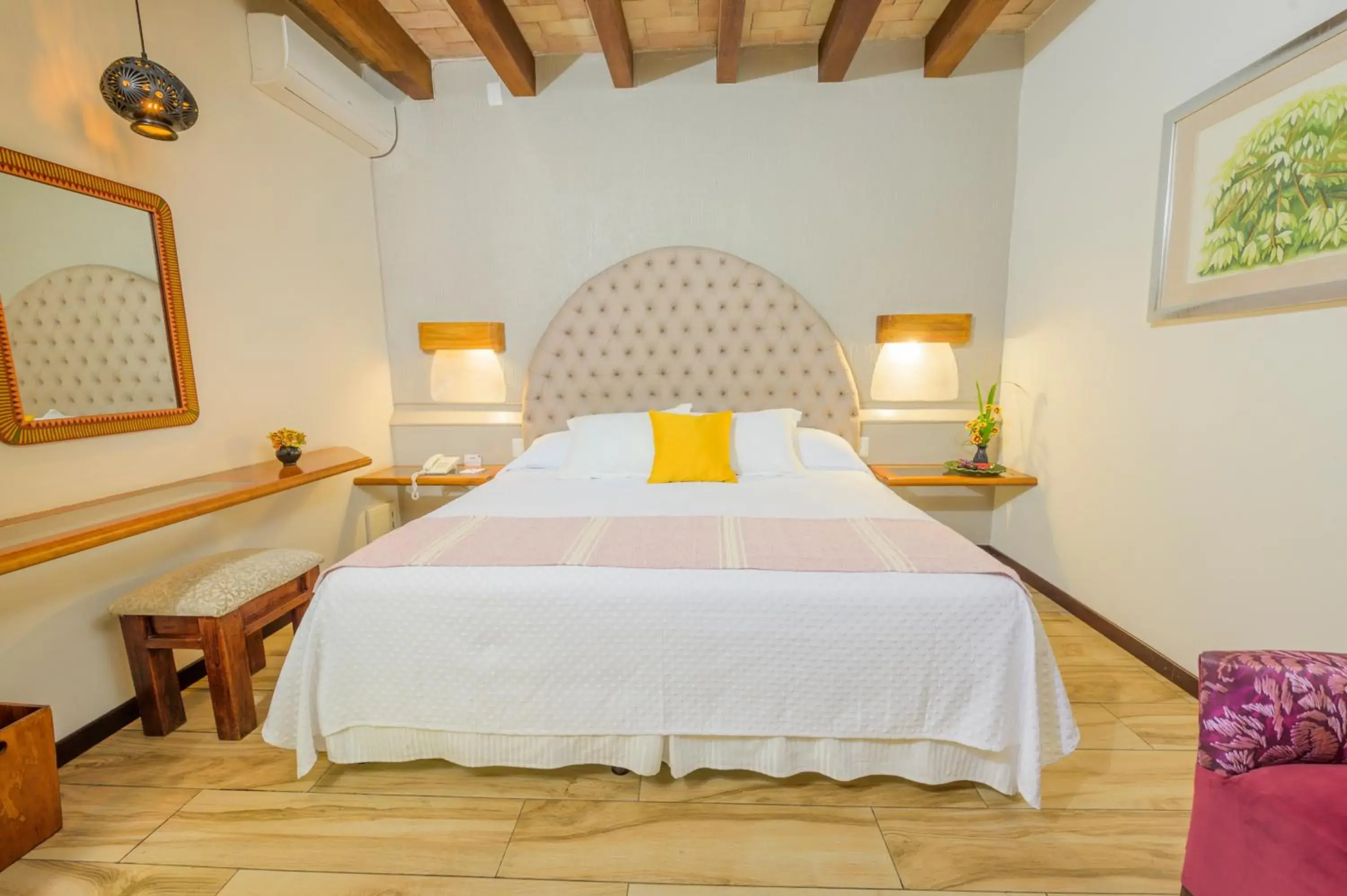 Photo of the whole room, Bed in Hotel Casa Vertiz