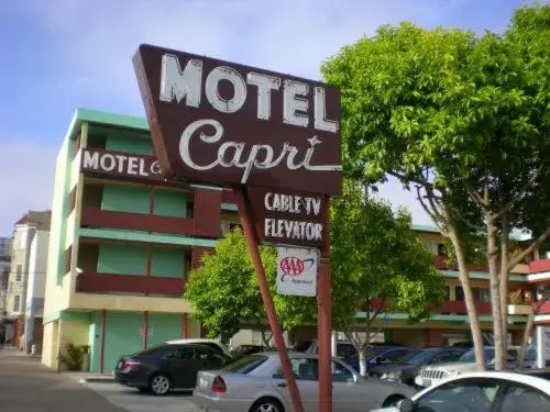 Facade/entrance, Property Logo/Sign in Motel Capri