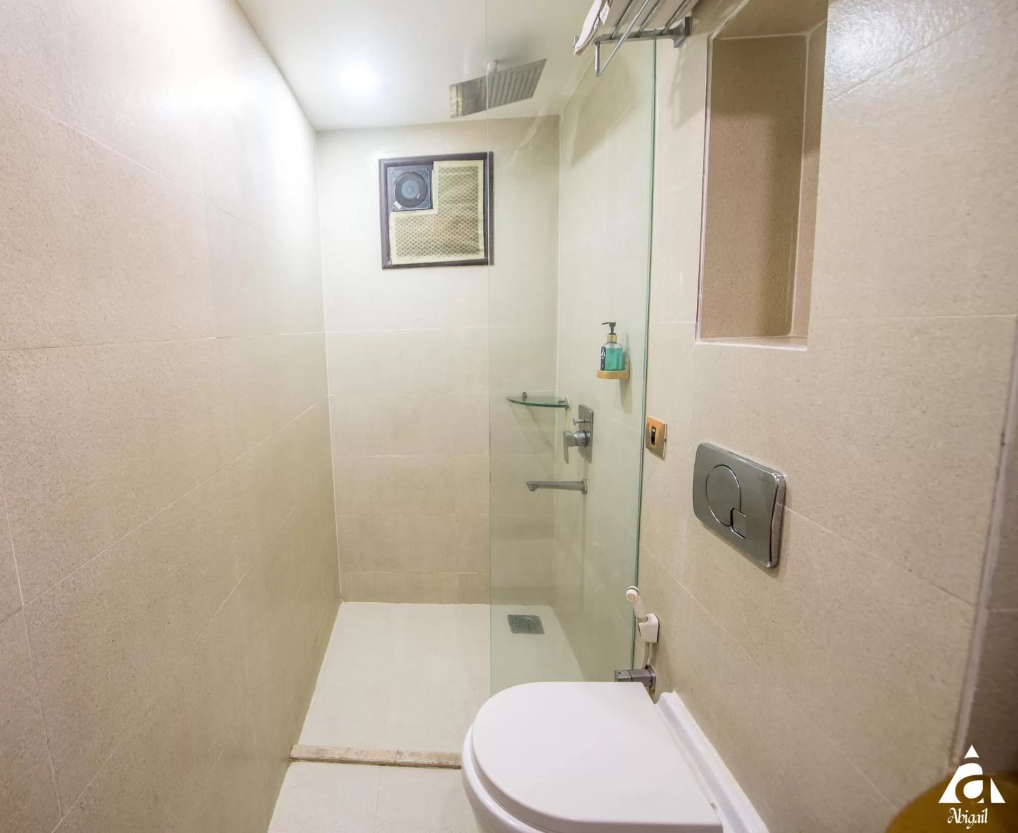 Bathroom in Hotel Abigail Goradia's