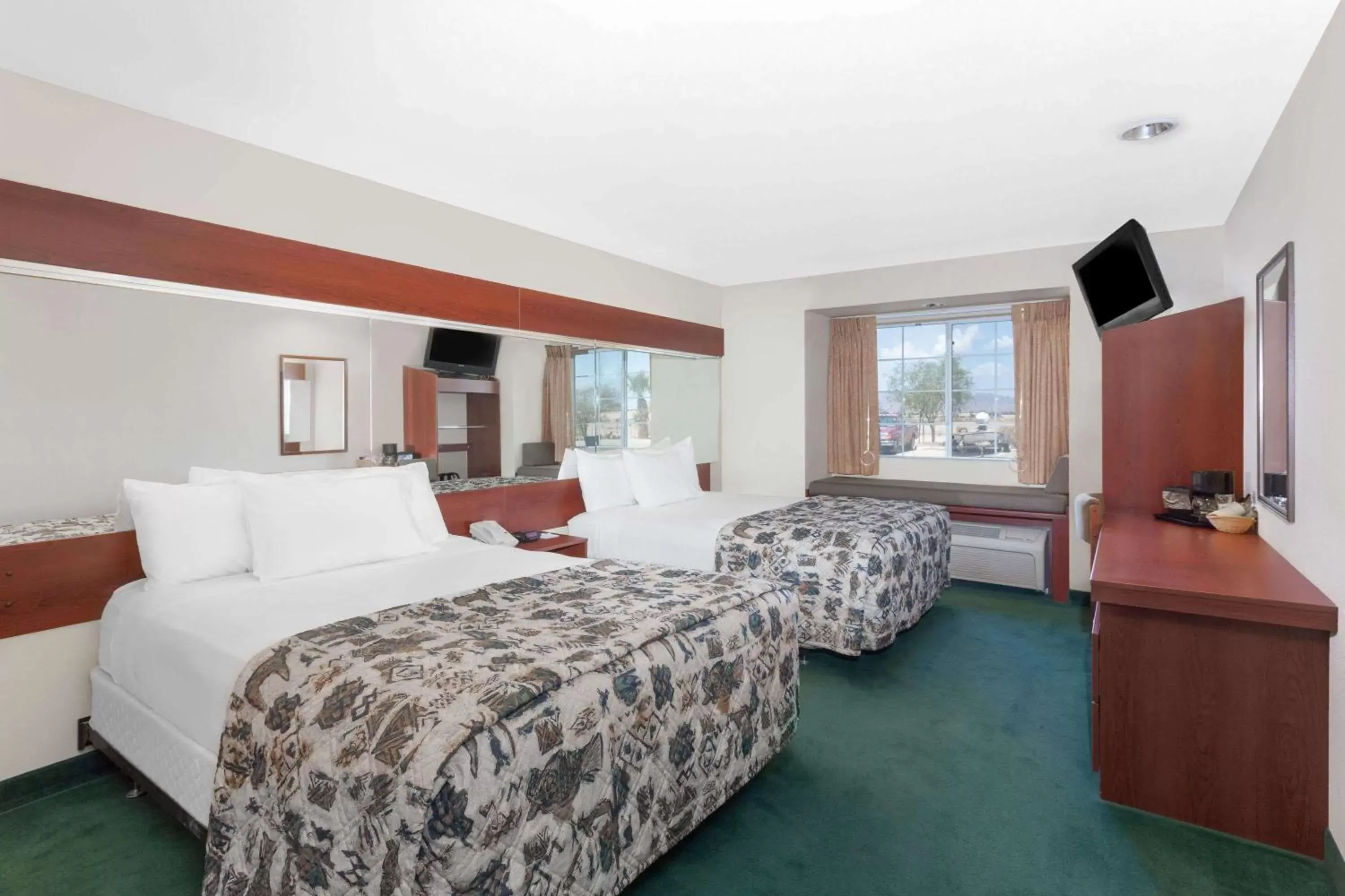 Photo of the whole room, Bed in Microtel Inn & Suites by Wyndham Wellton