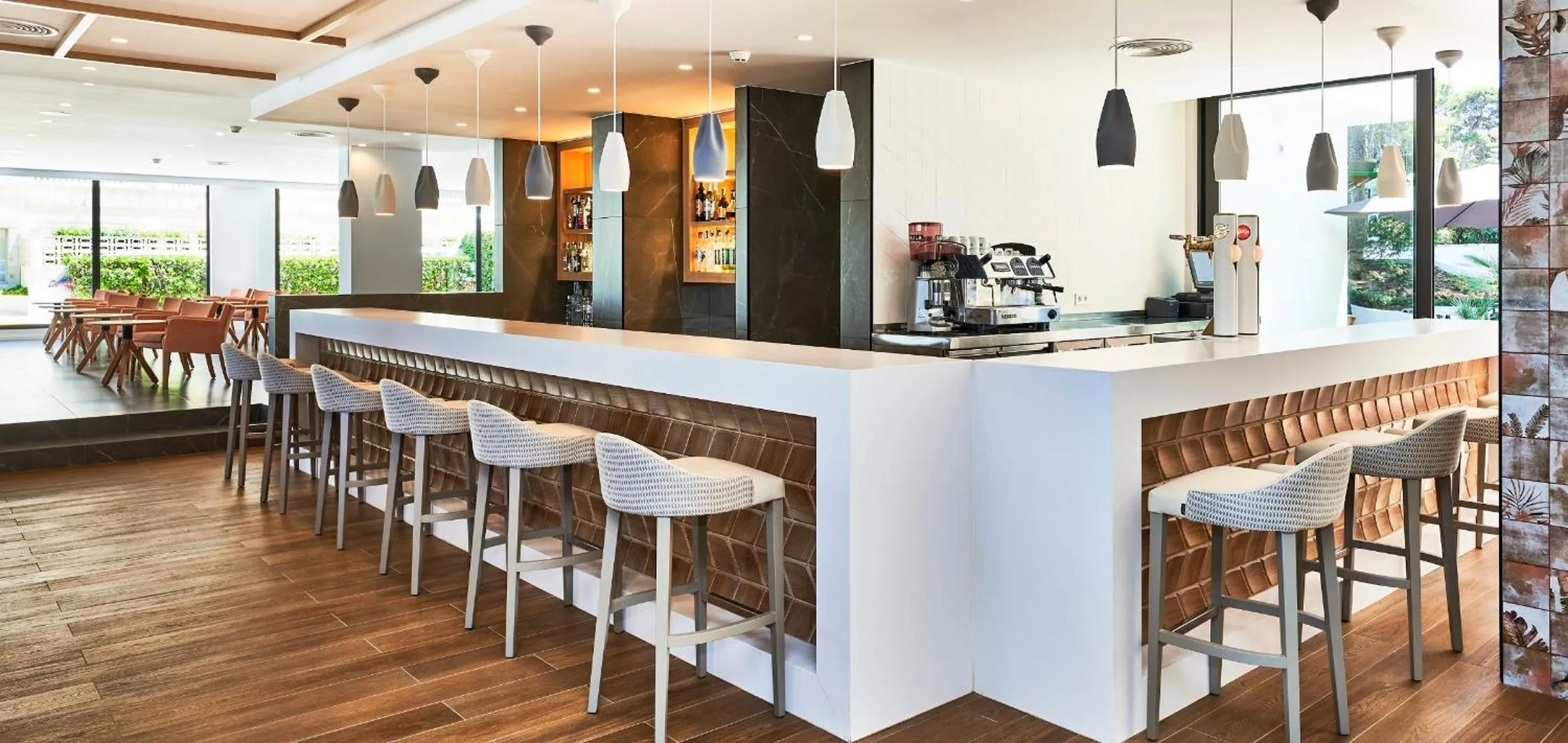 Lounge or bar in Hotel & Spa S'Entrador Playa