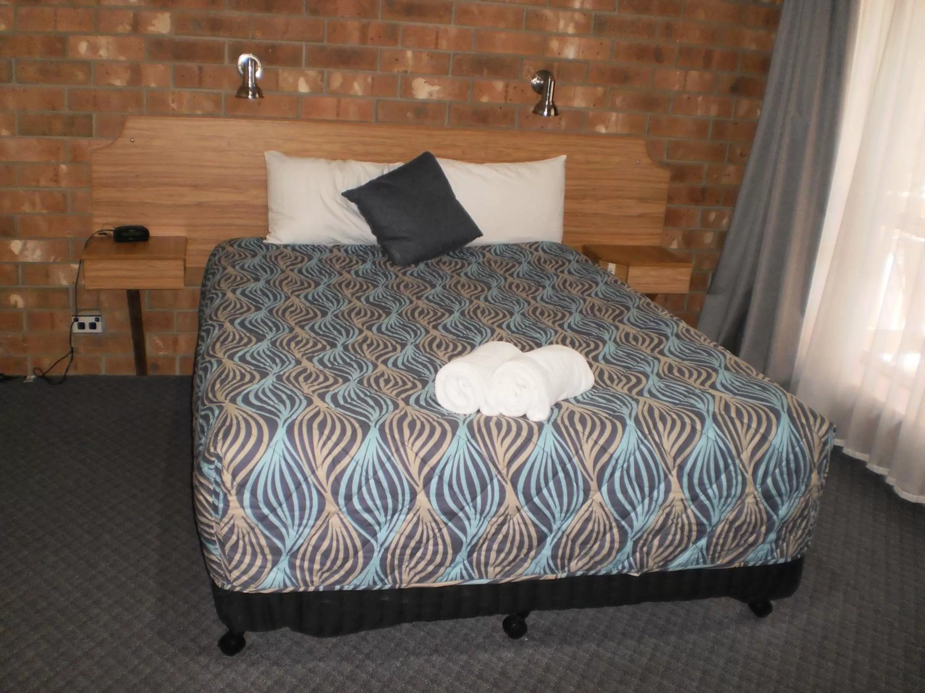 Bed in Motel Goolwa