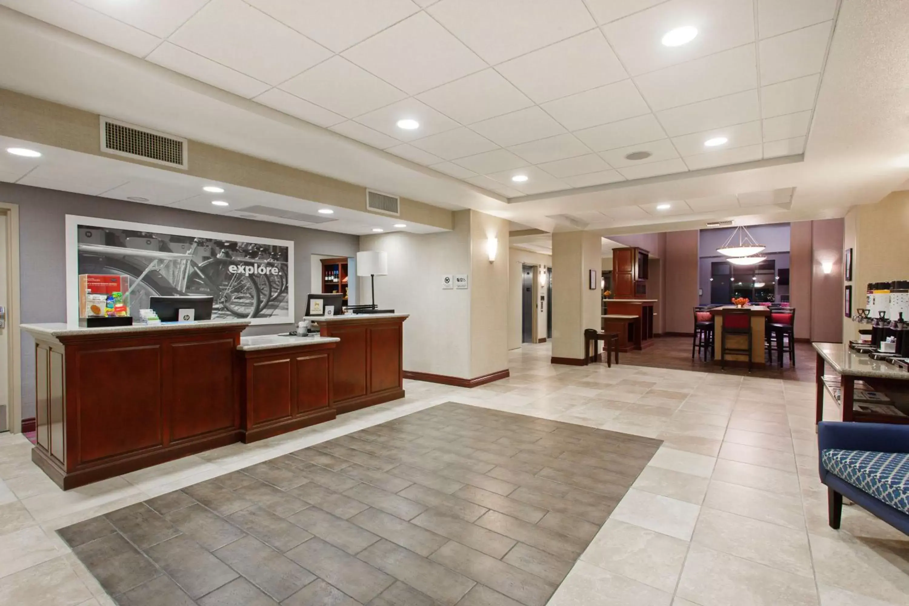 Lobby or reception, Lobby/Reception in Hampton Inn & Suites Oakland Airport-Alameda