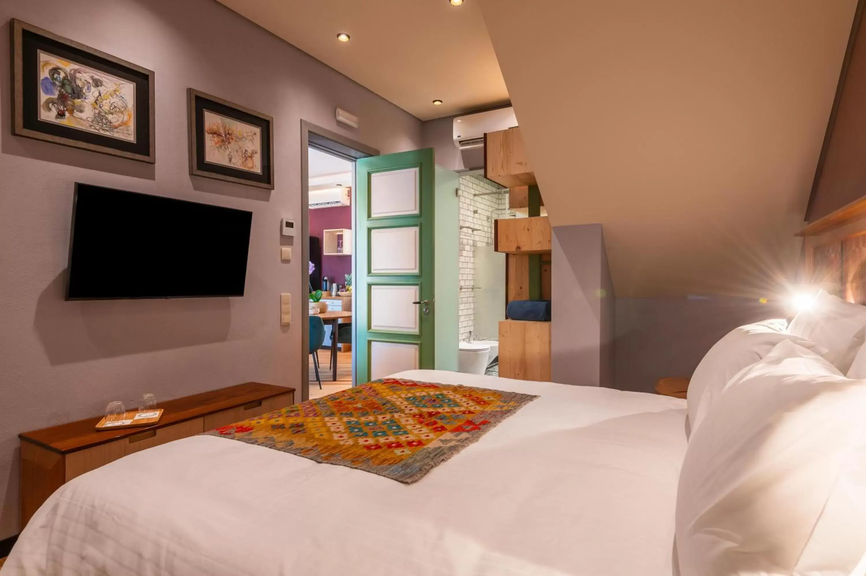 Bed in Vila Origens Boutique Hotel Albufeira – Adults Only