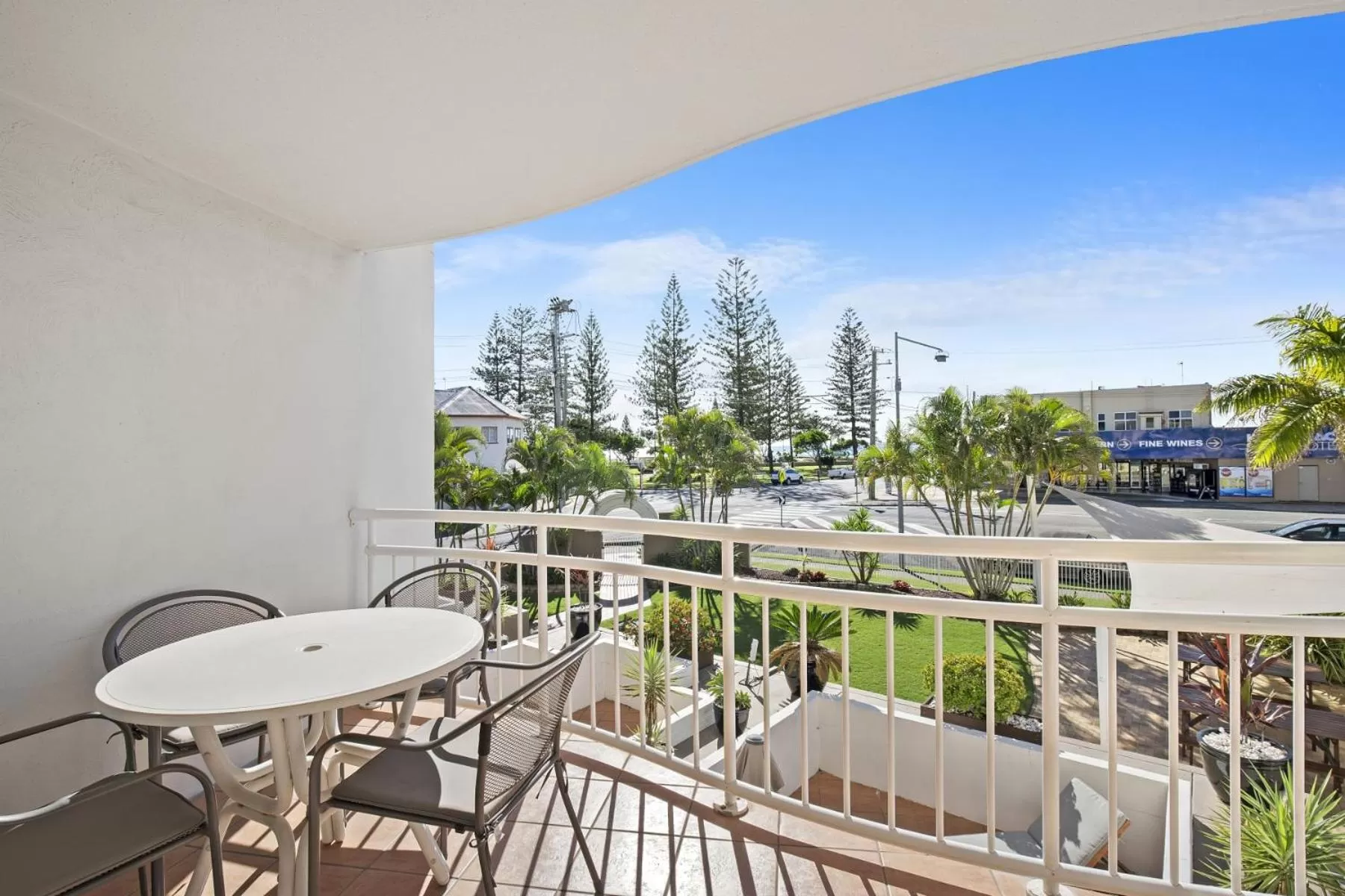 Balcony/Terrace in Kirra Palms Holiday Apartments