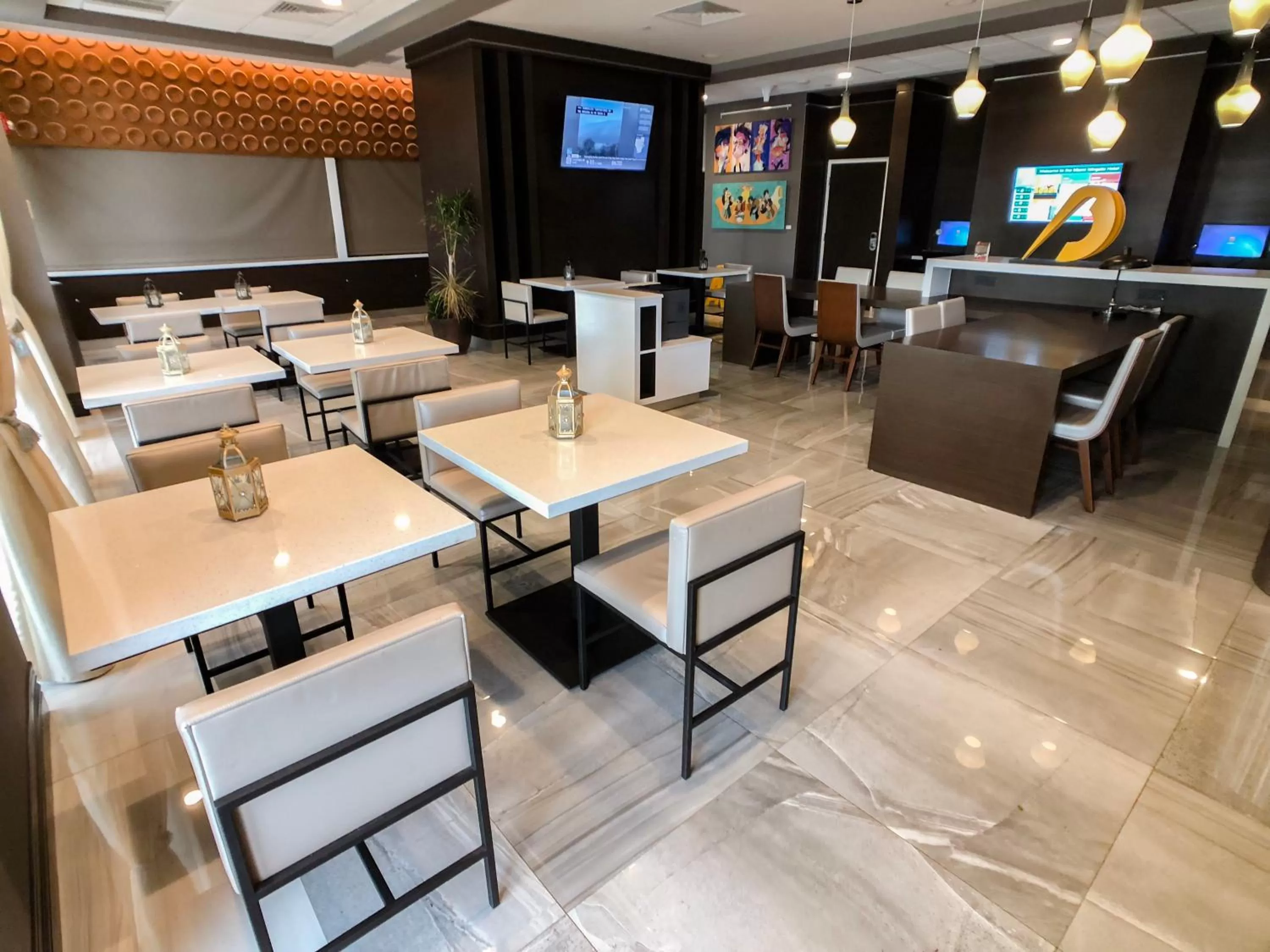 Restaurant/places to eat in Wingate by Wyndham Miami Airport