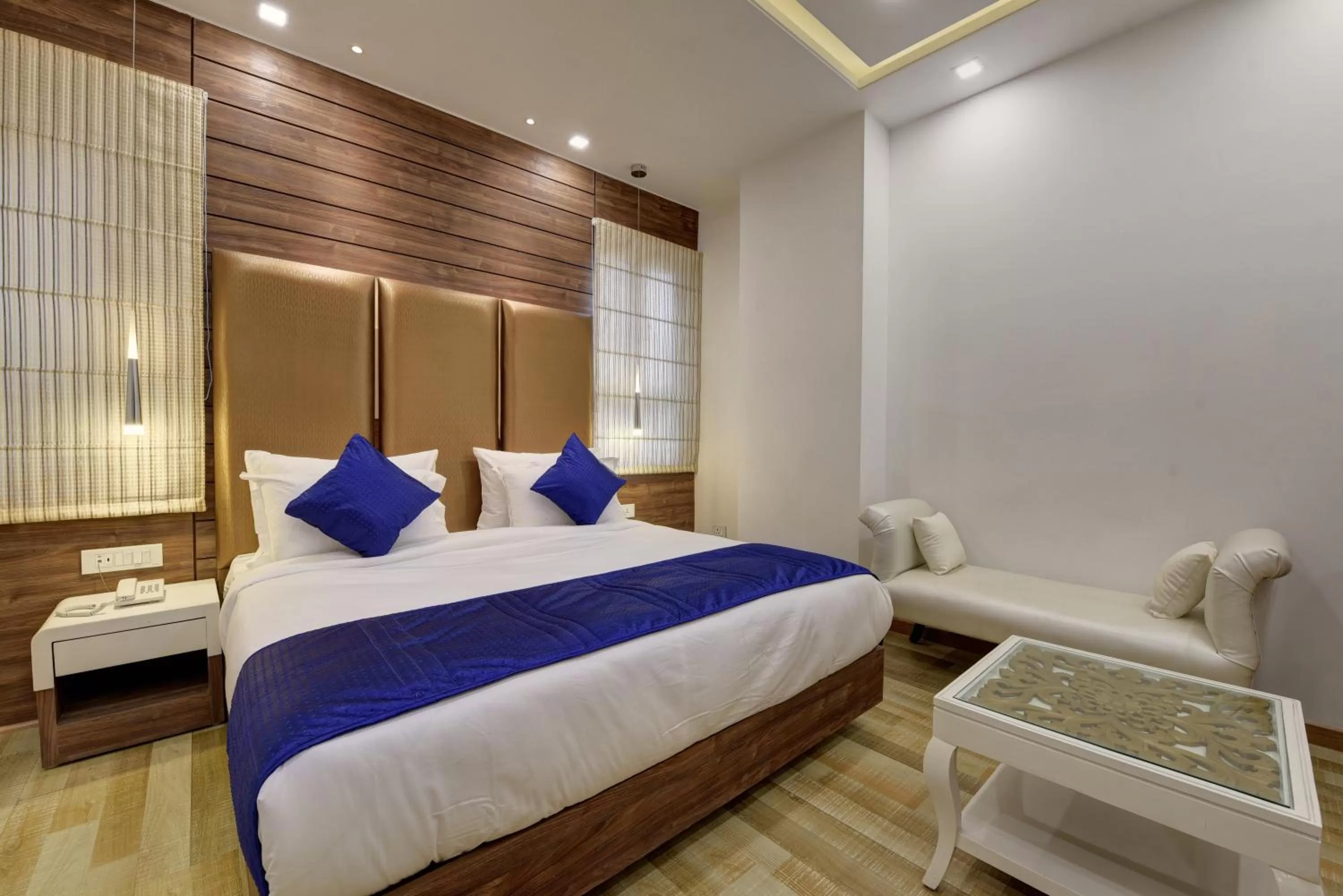 Photo of the whole room, Bed in GOLDEN TREE