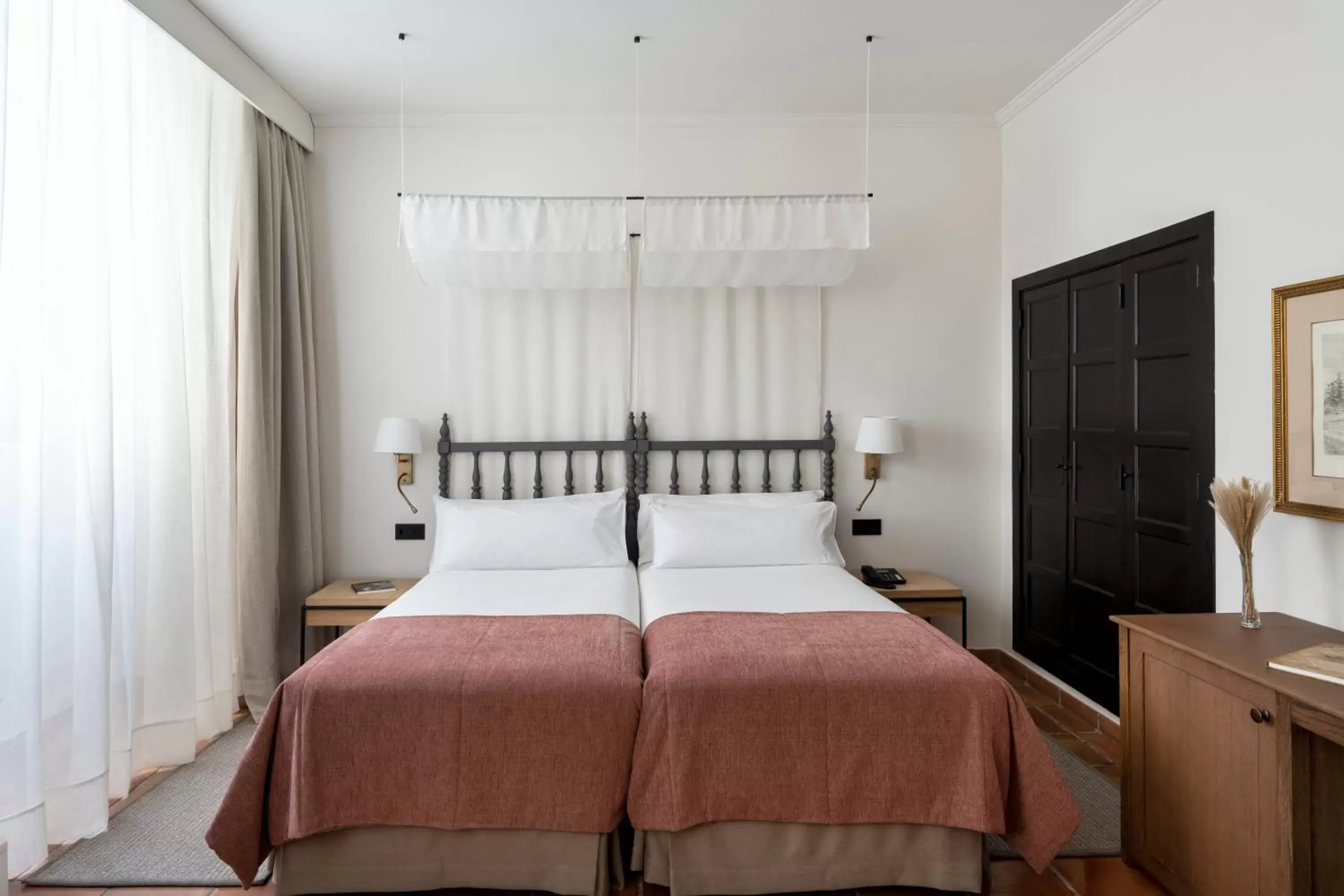 Standard Double Room (3 Adults) in Parador de Ciudad Rodrigo Standard Double Room (3 Adults) in Parador de Ciudad Rodrigo