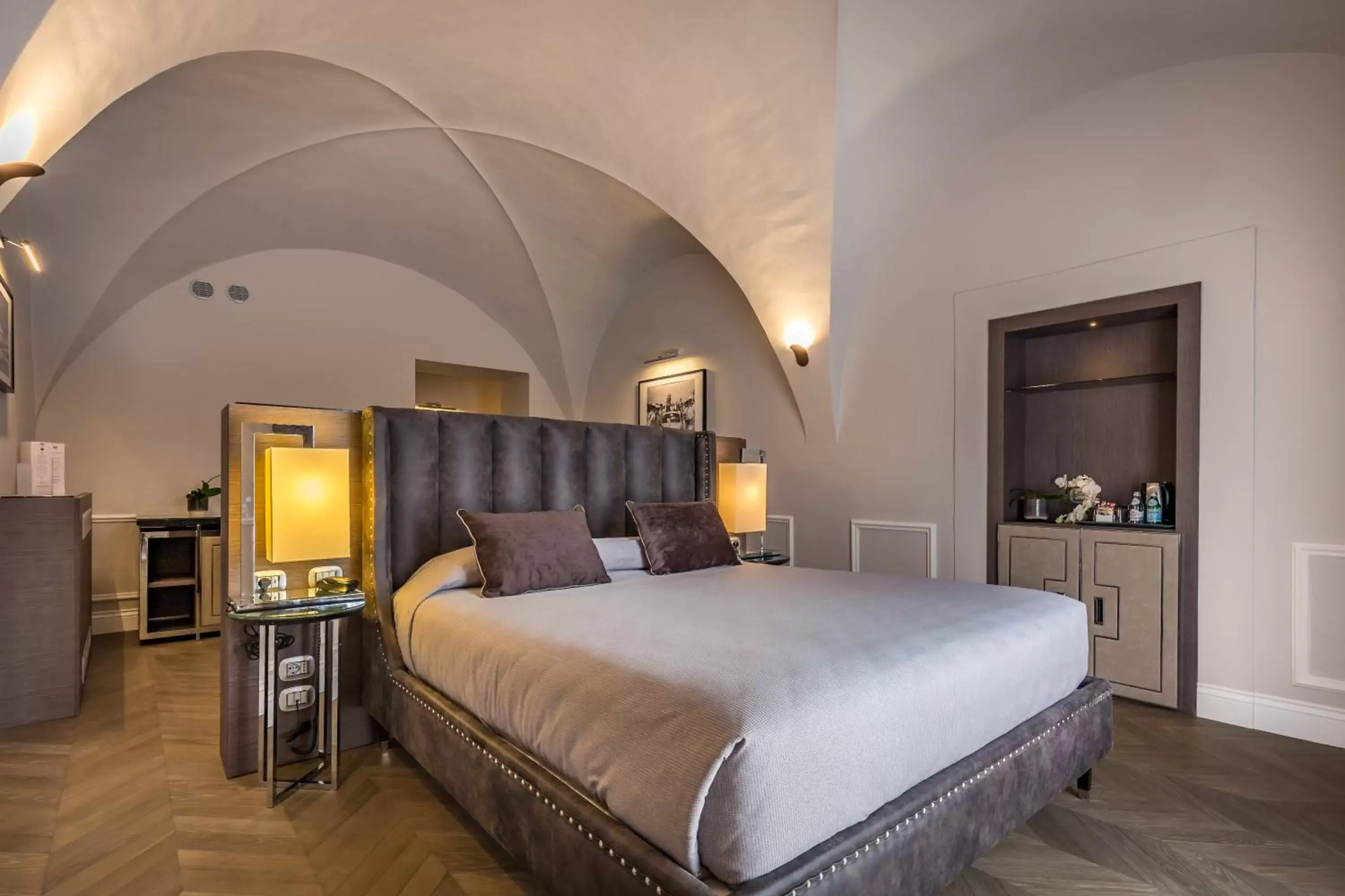 Bedroom, Bed in Alfieri Signature Suites - Alfieri Collezione