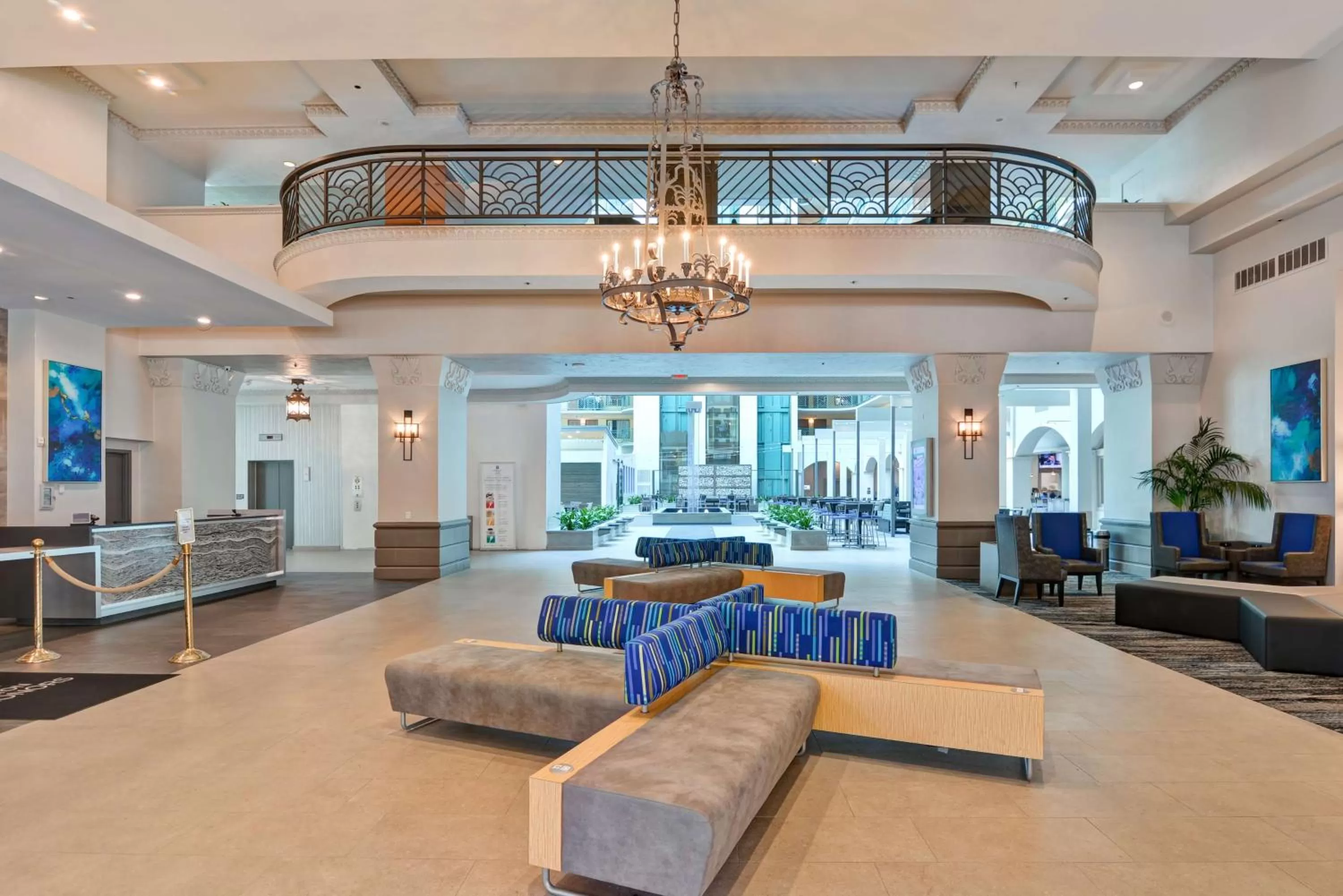 Lobby or reception in Embassy Suites by Hilton Miami International Airport