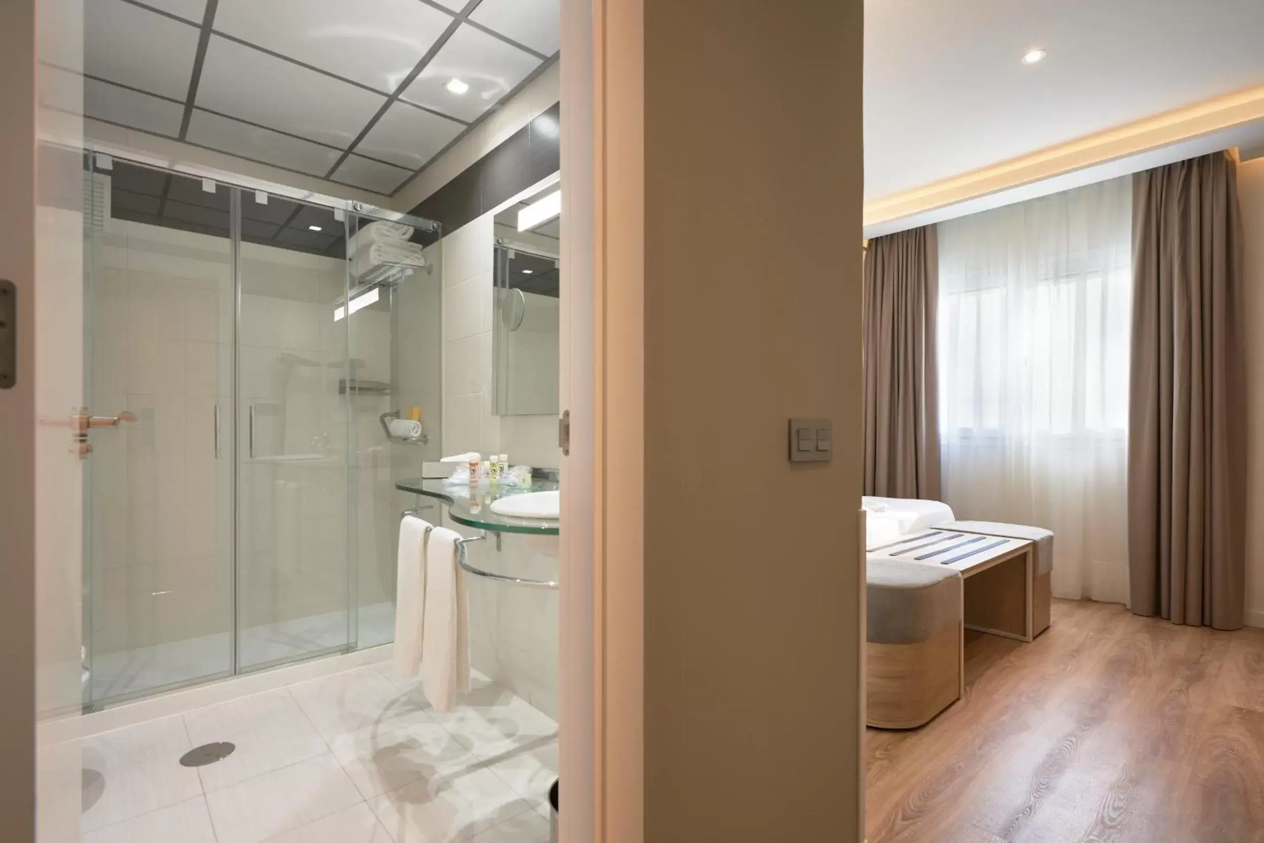 Double or Twin Room in Monte Triana Double or Twin Room in Monte Triana