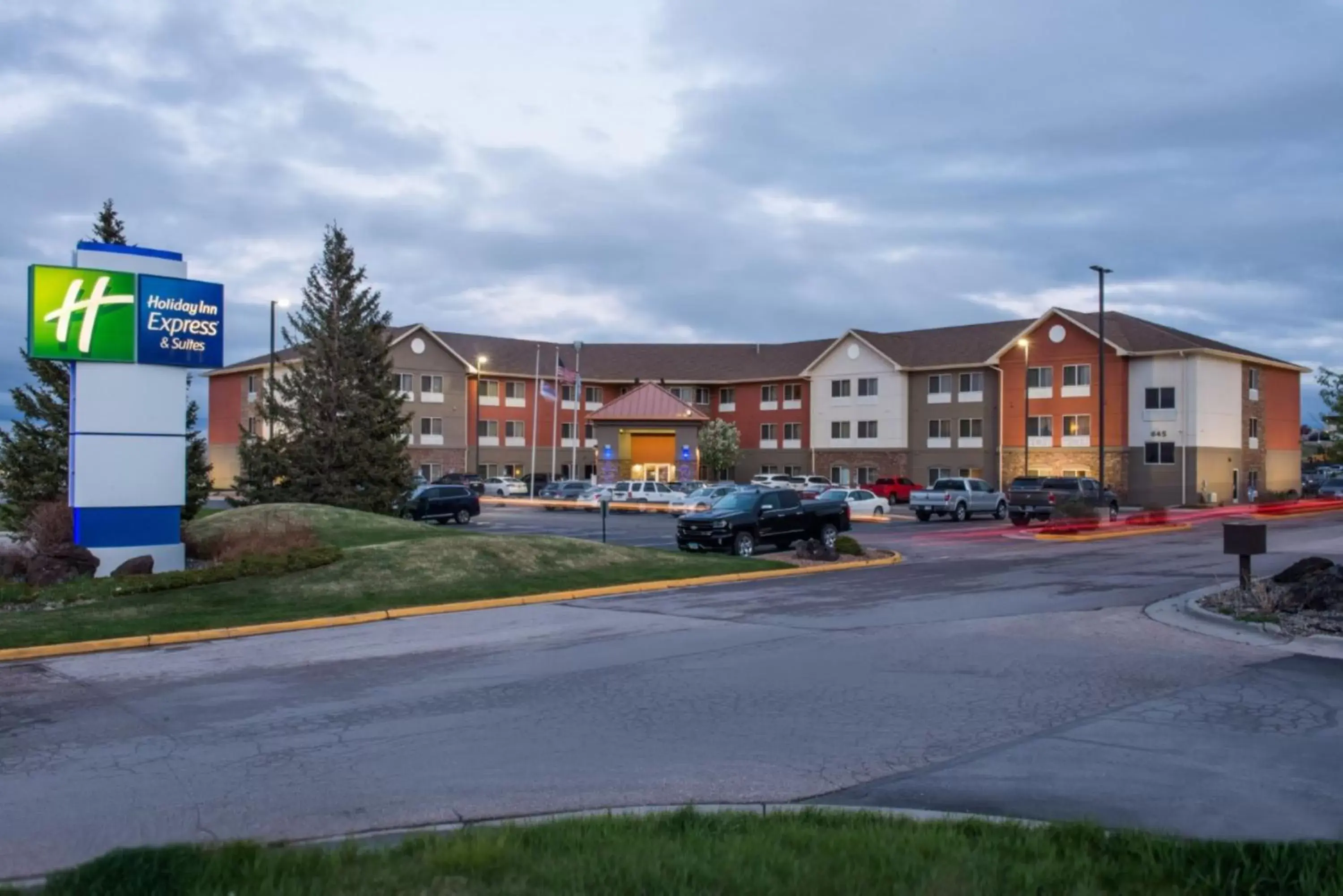 Property Building in Holiday Inn Express & Suites Rapid City, an IHG Hotel