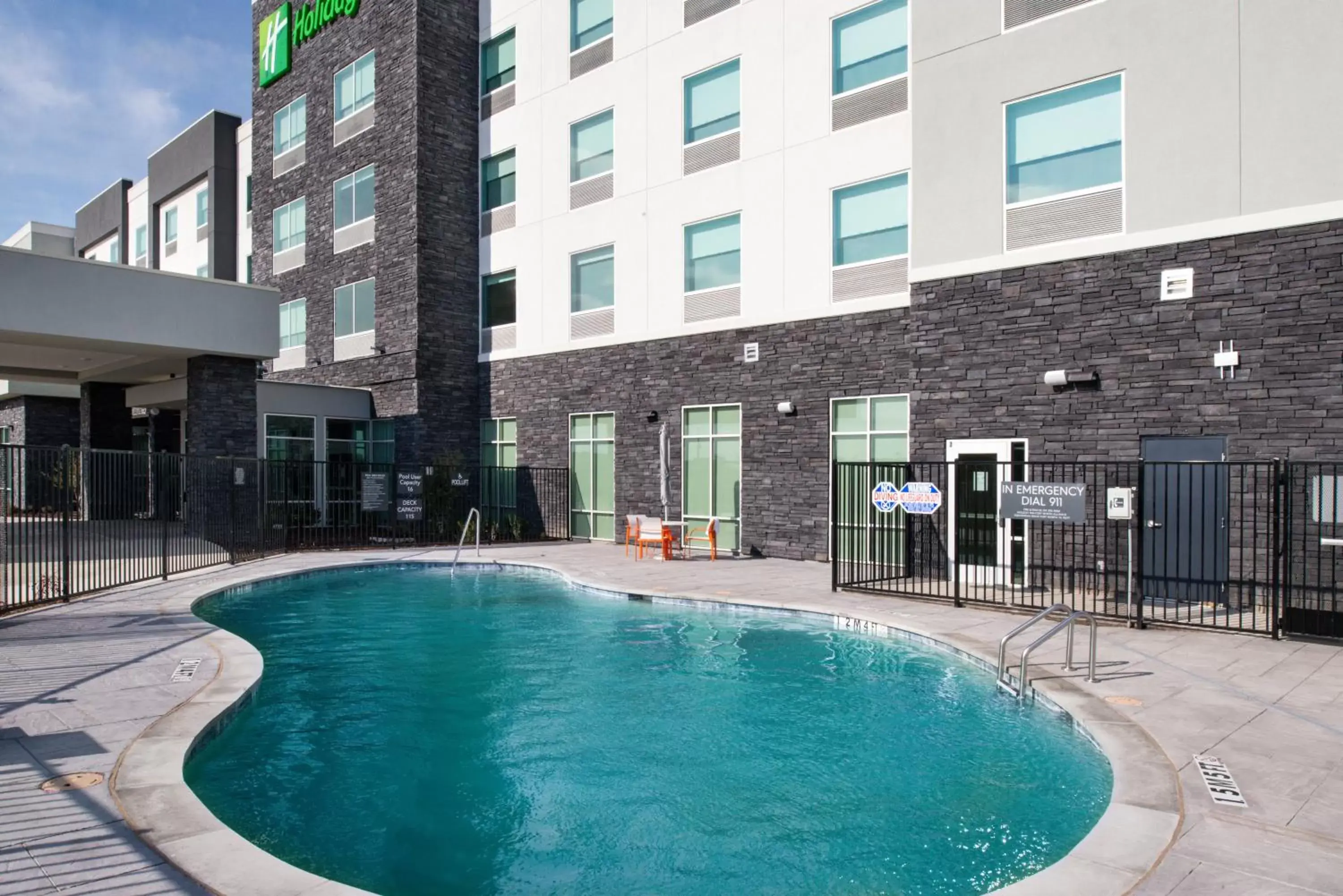 Swimming pool in Holiday Inn - Fort Worth - Alliance, an IHG Hotel