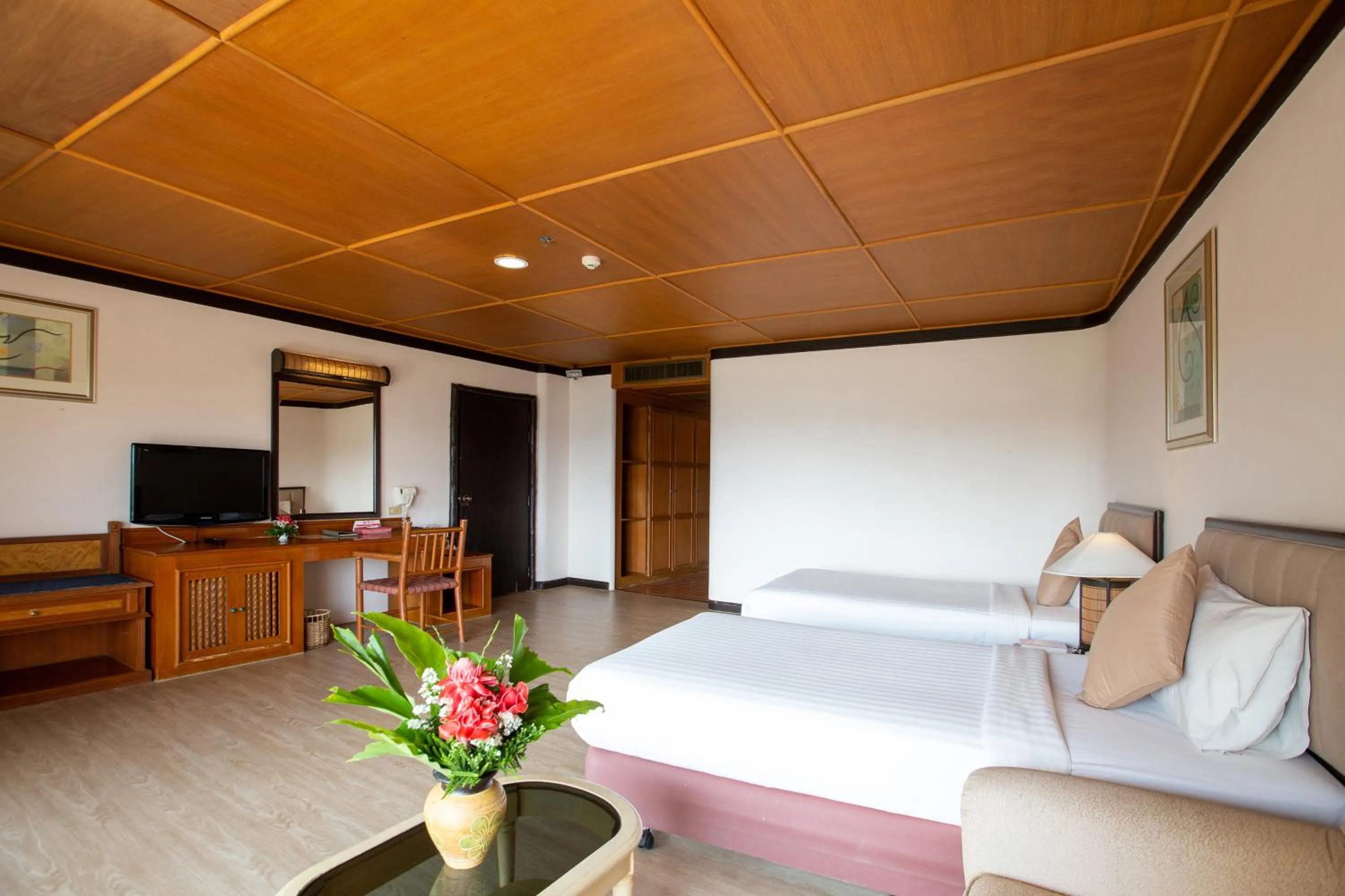 Bed in Imperial Phukaew Hill Resort