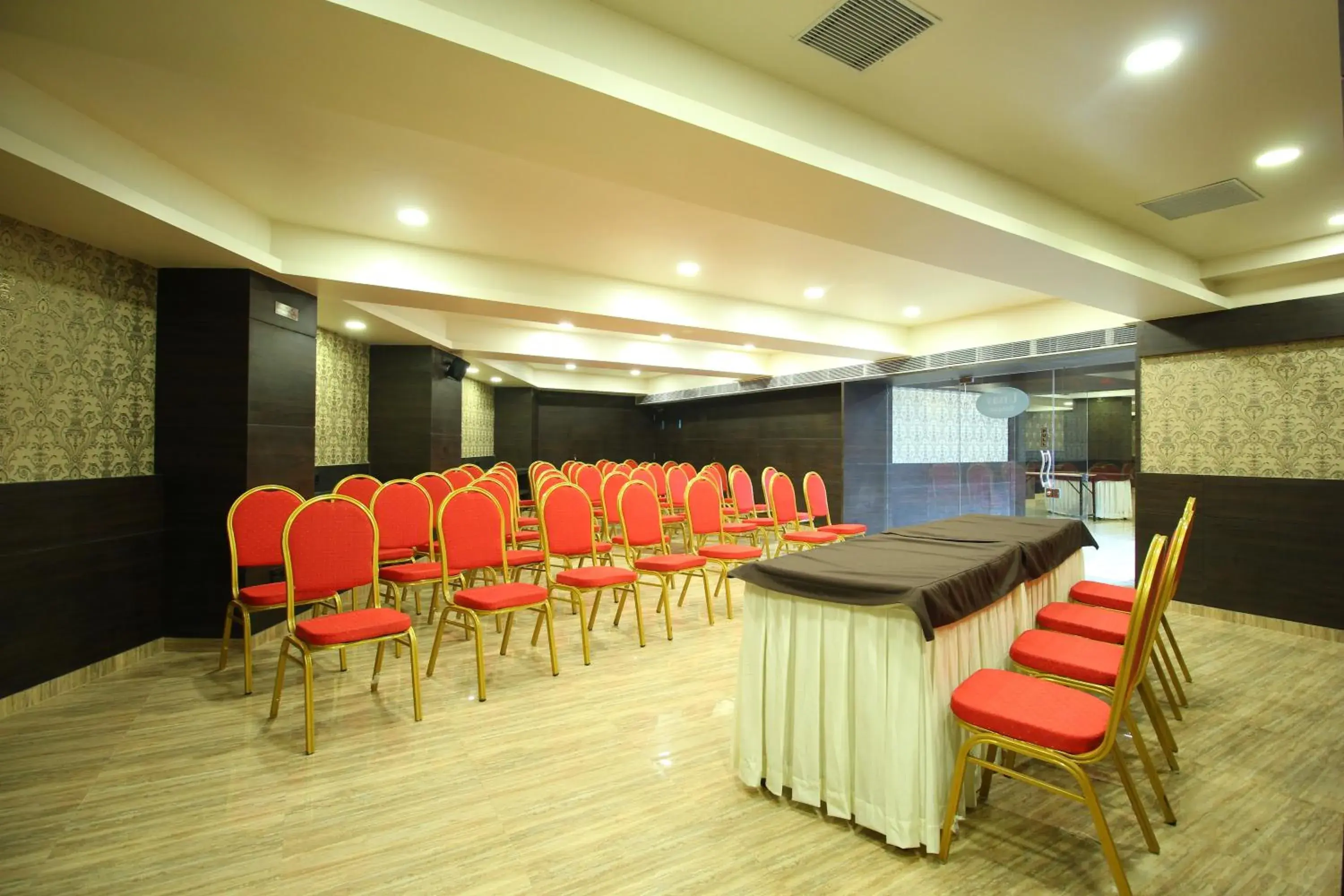 Business facilities in Central Beacon Hotel