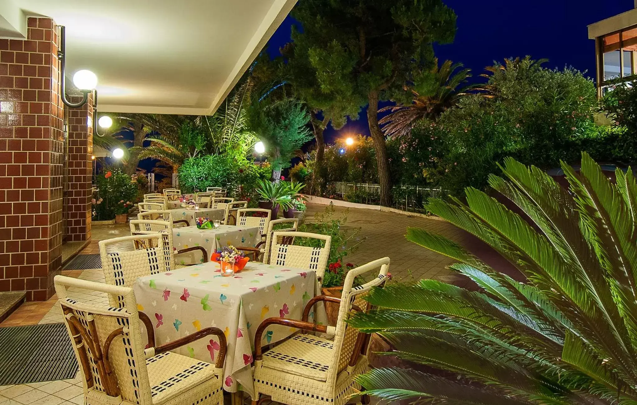 Property building, Restaurant/Places to Eat in Hotel Corallo