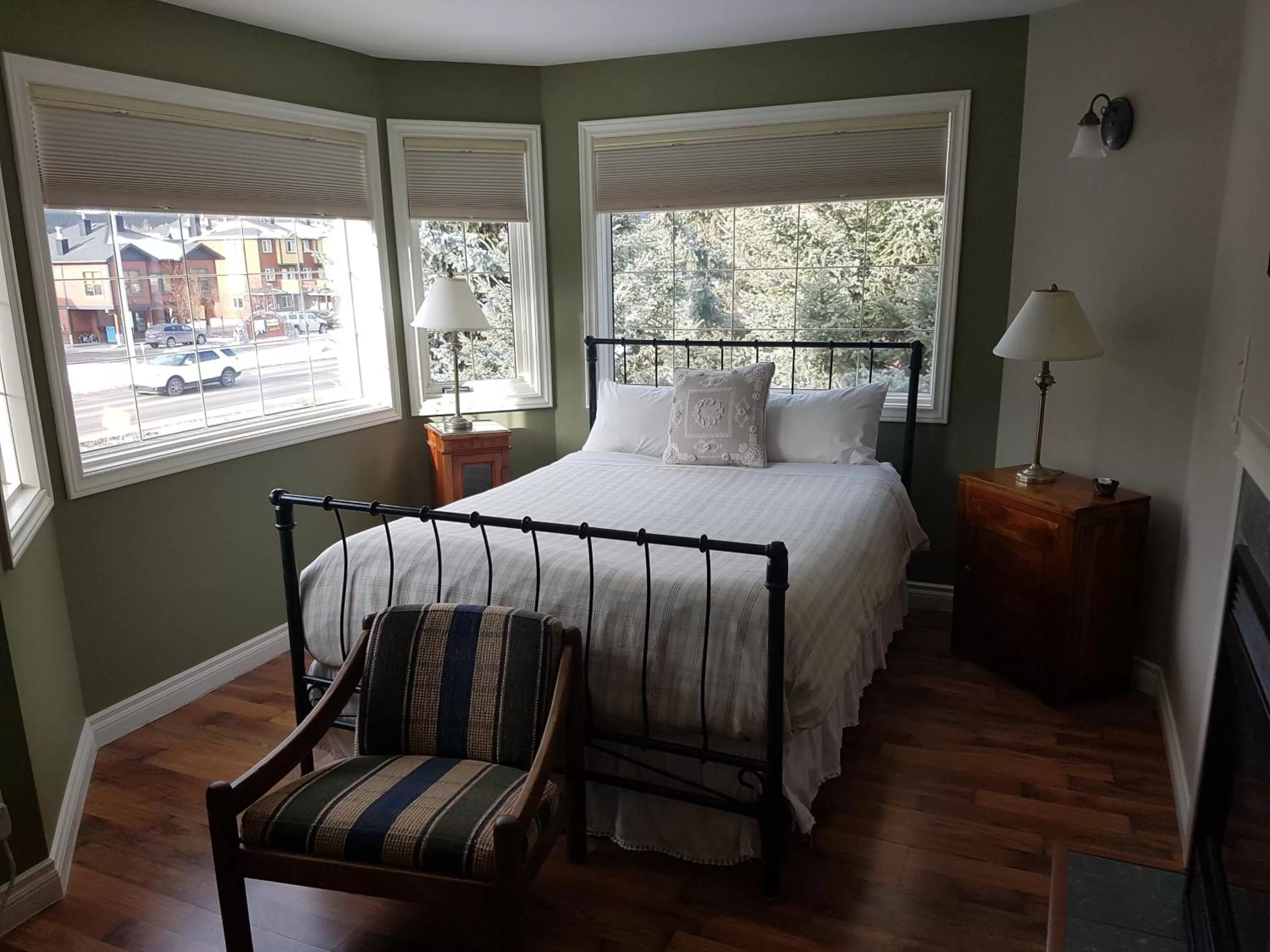 Bedroom, Bed in Lady MacDonald Country Inn