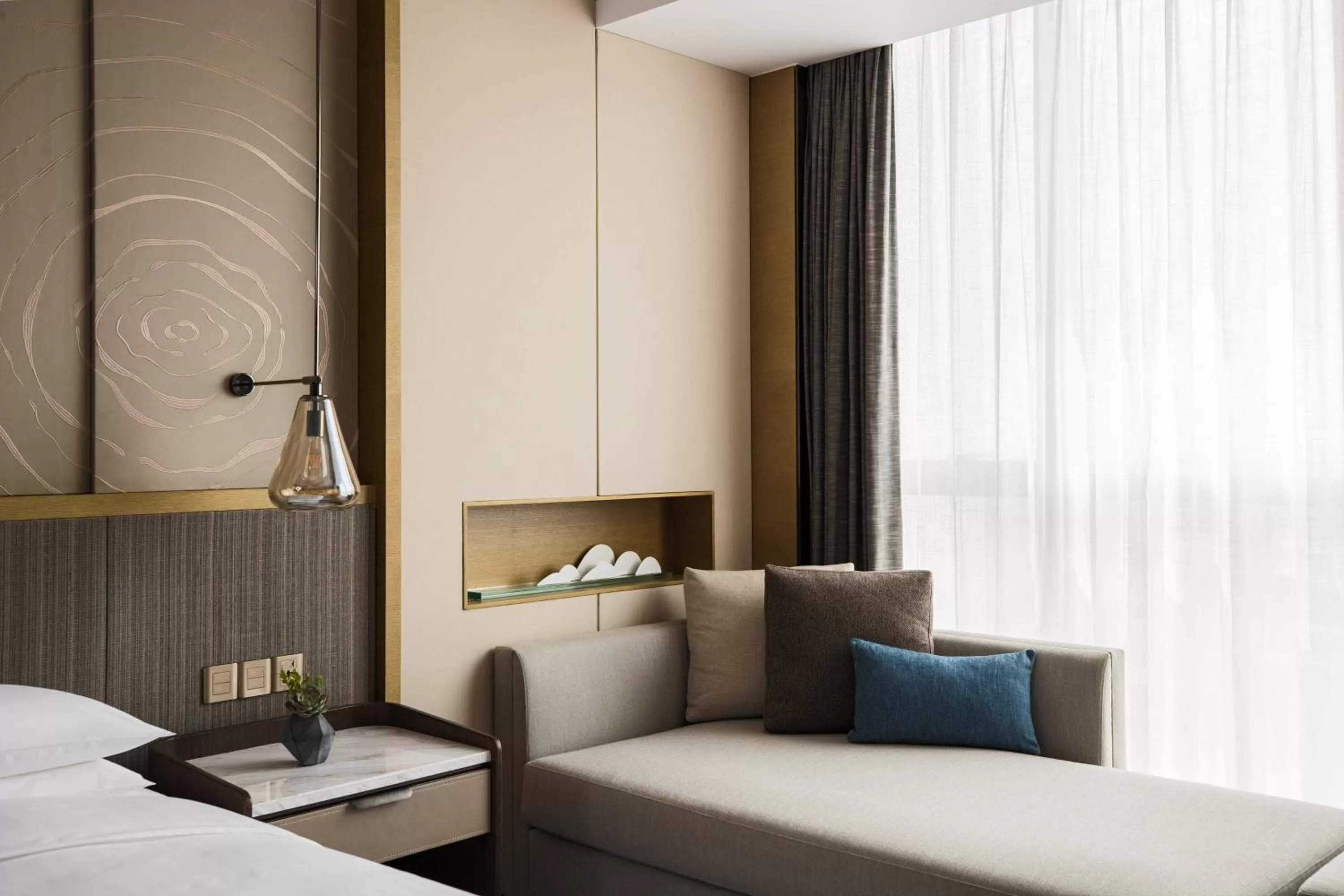 Photo of the whole room, Bed in Suzhou Marriott Hotel Taihu Lake