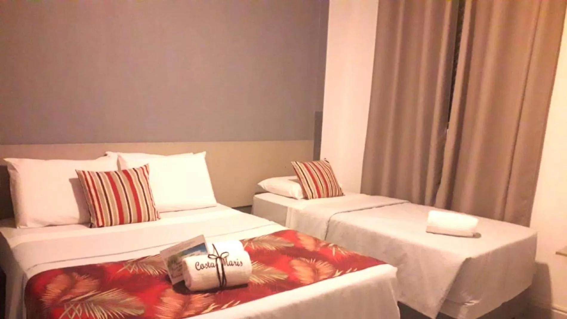 Bed in Costa Maris Beach Hotel Frente Mar