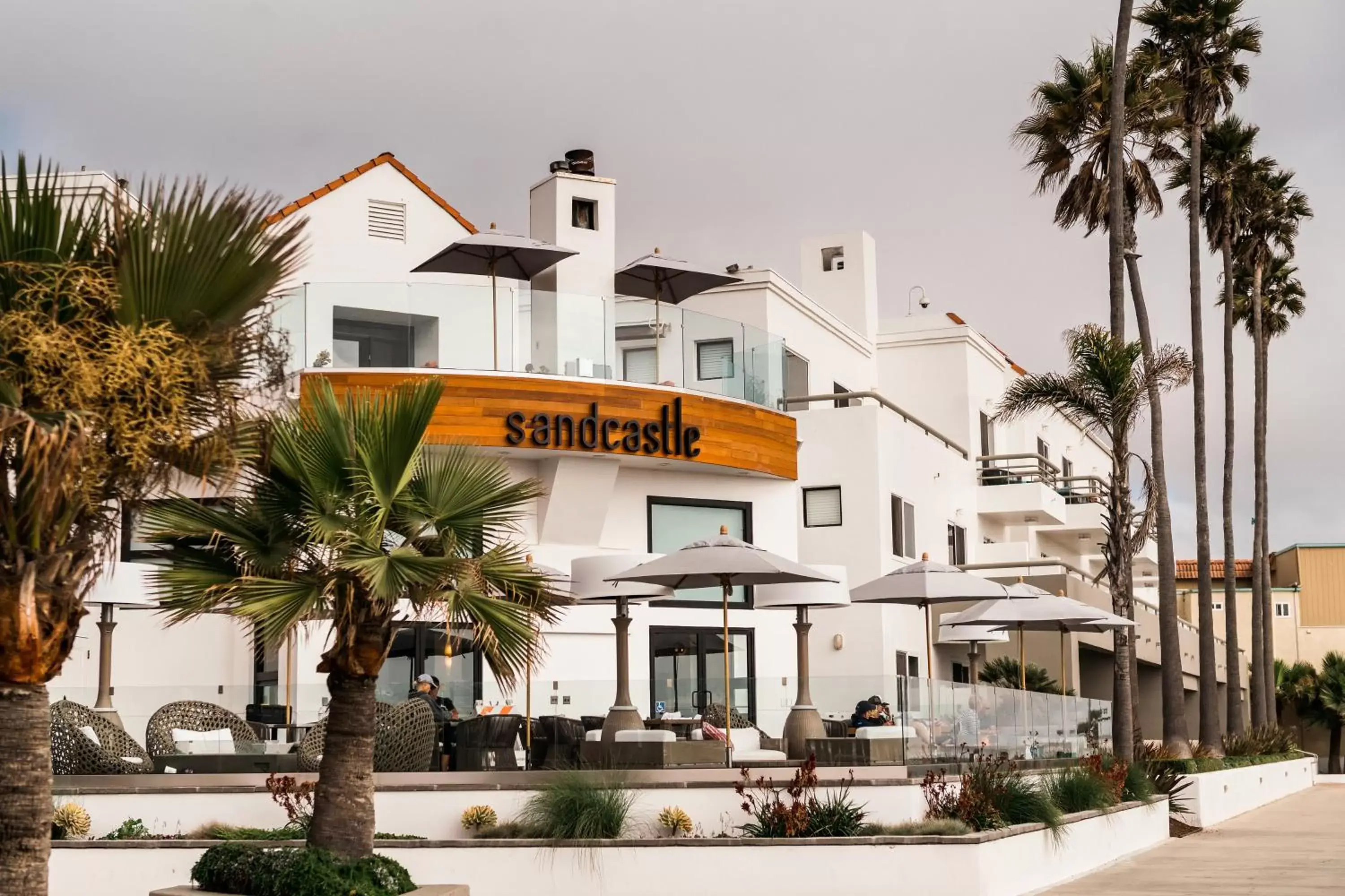 Facade/entrance, Property Building in Sandcastle Hotel on the Beach