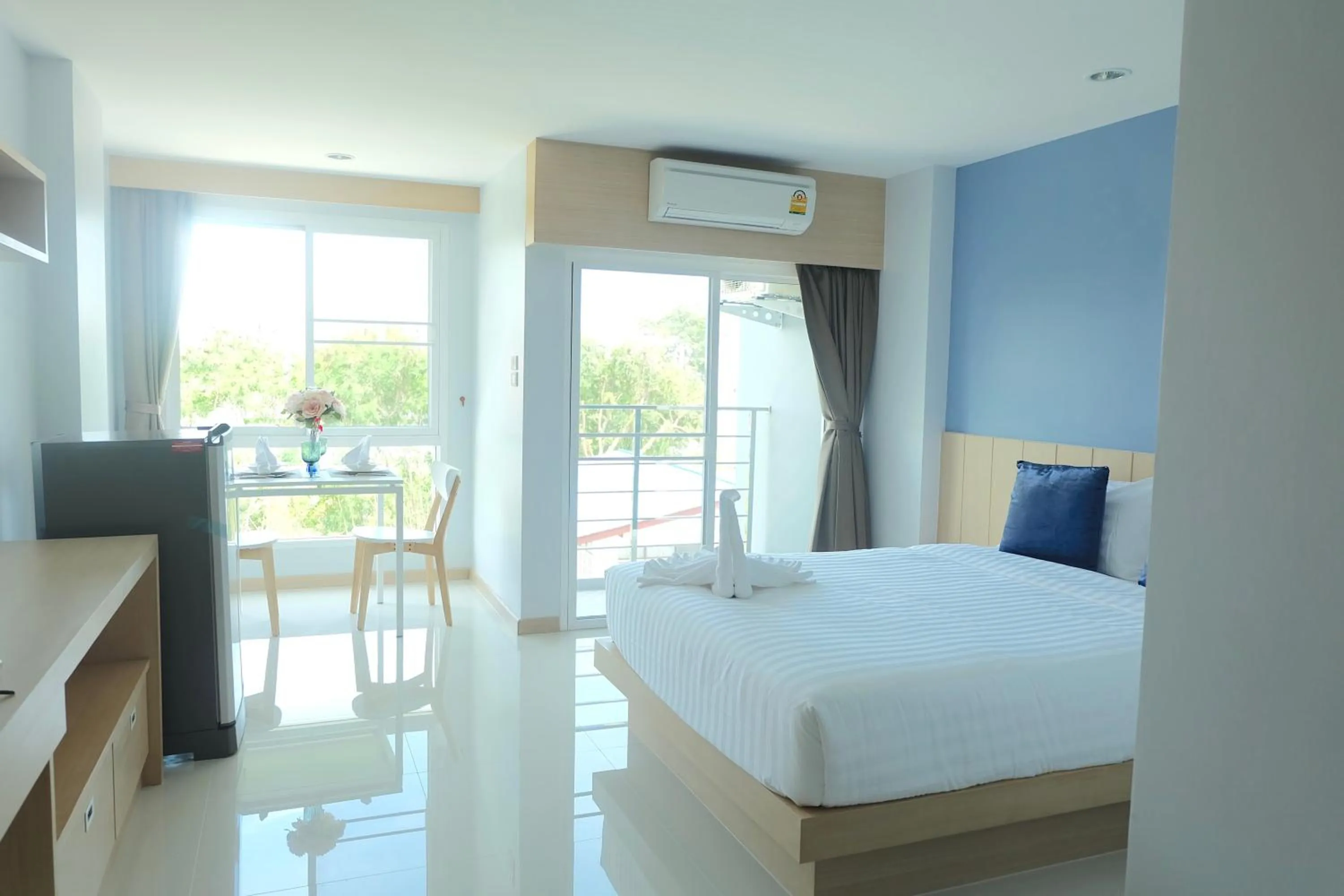 Bed in Charisma Residence